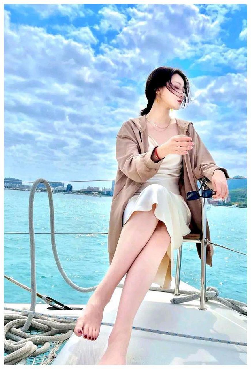 美丽性感气质优雅知性女神林鹏