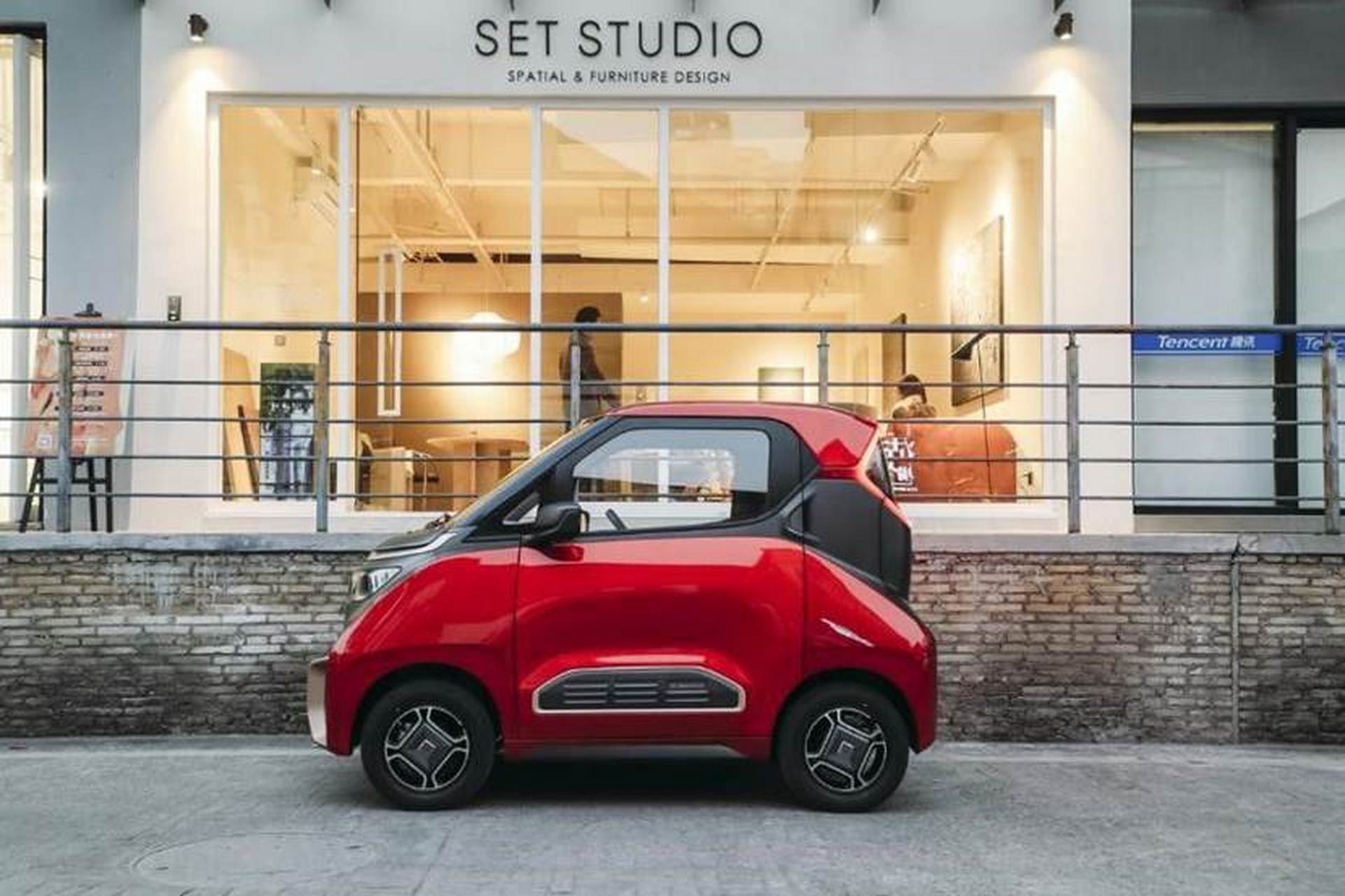 宝骏e200图片(宝骏e200报价及图片)