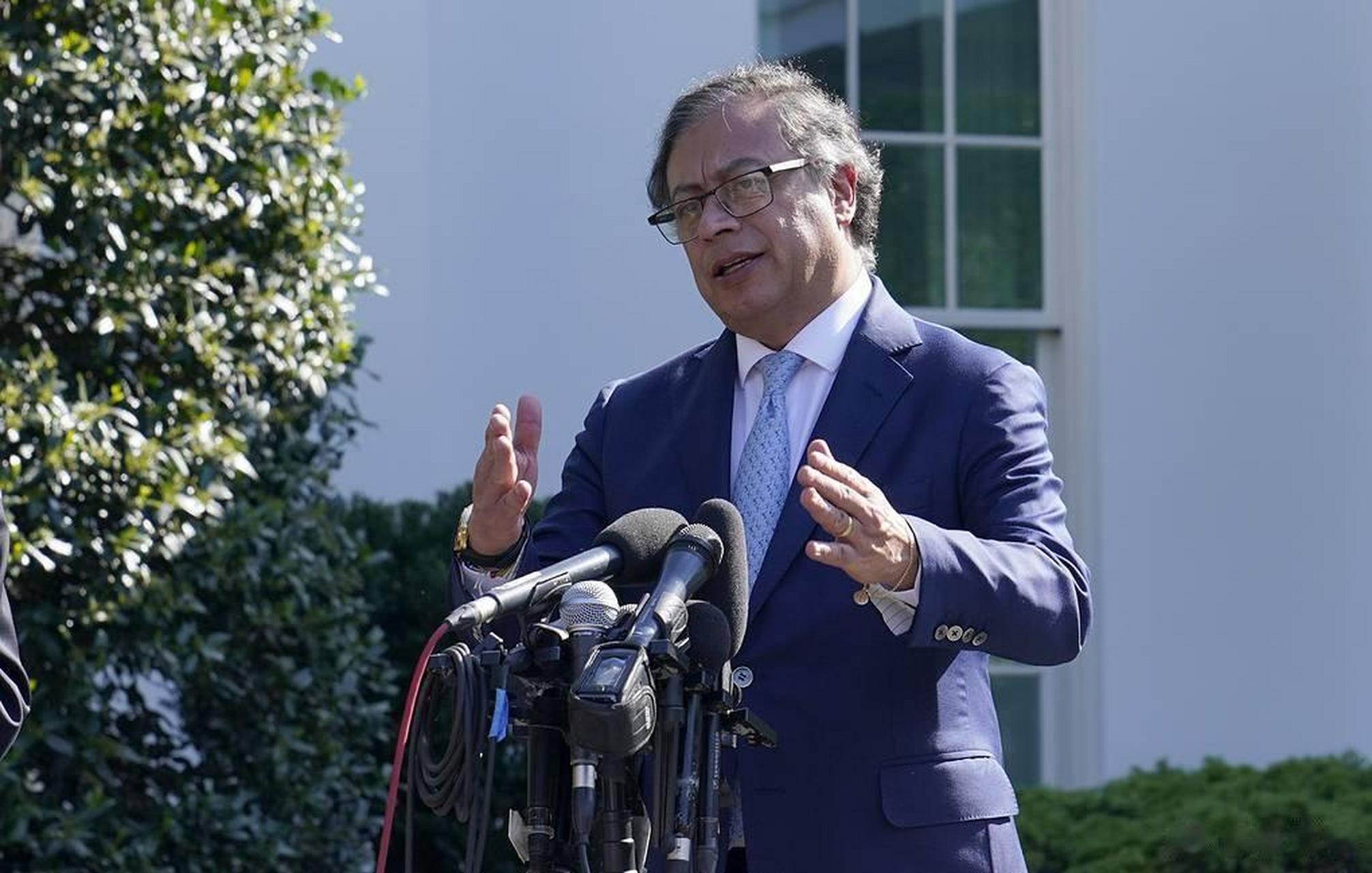 委内瑞拉伪总统瓜伊多在周一证实,自己已走线逃到委内瑞拉邻国哥伦比