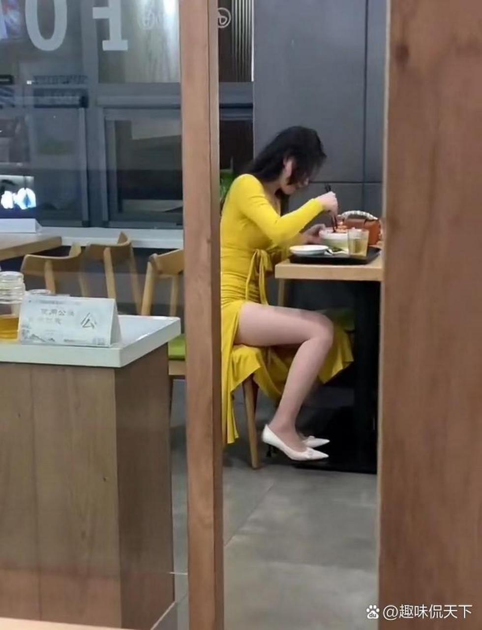 是否应该给摄影师加鸡腿?