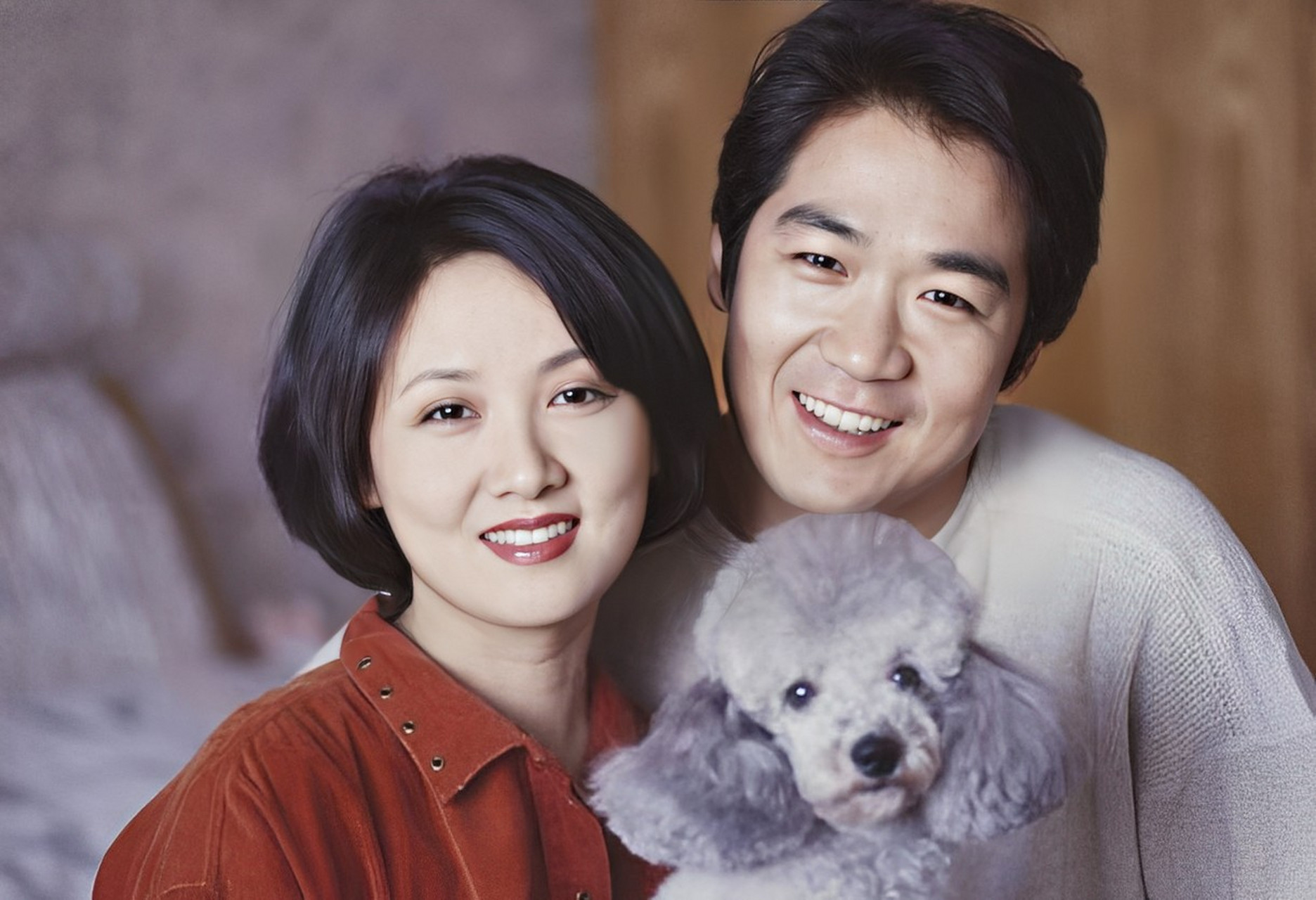 当时,在邓婕的劝说下,张国立在北京奥森公园买了一座1,000平方米的大