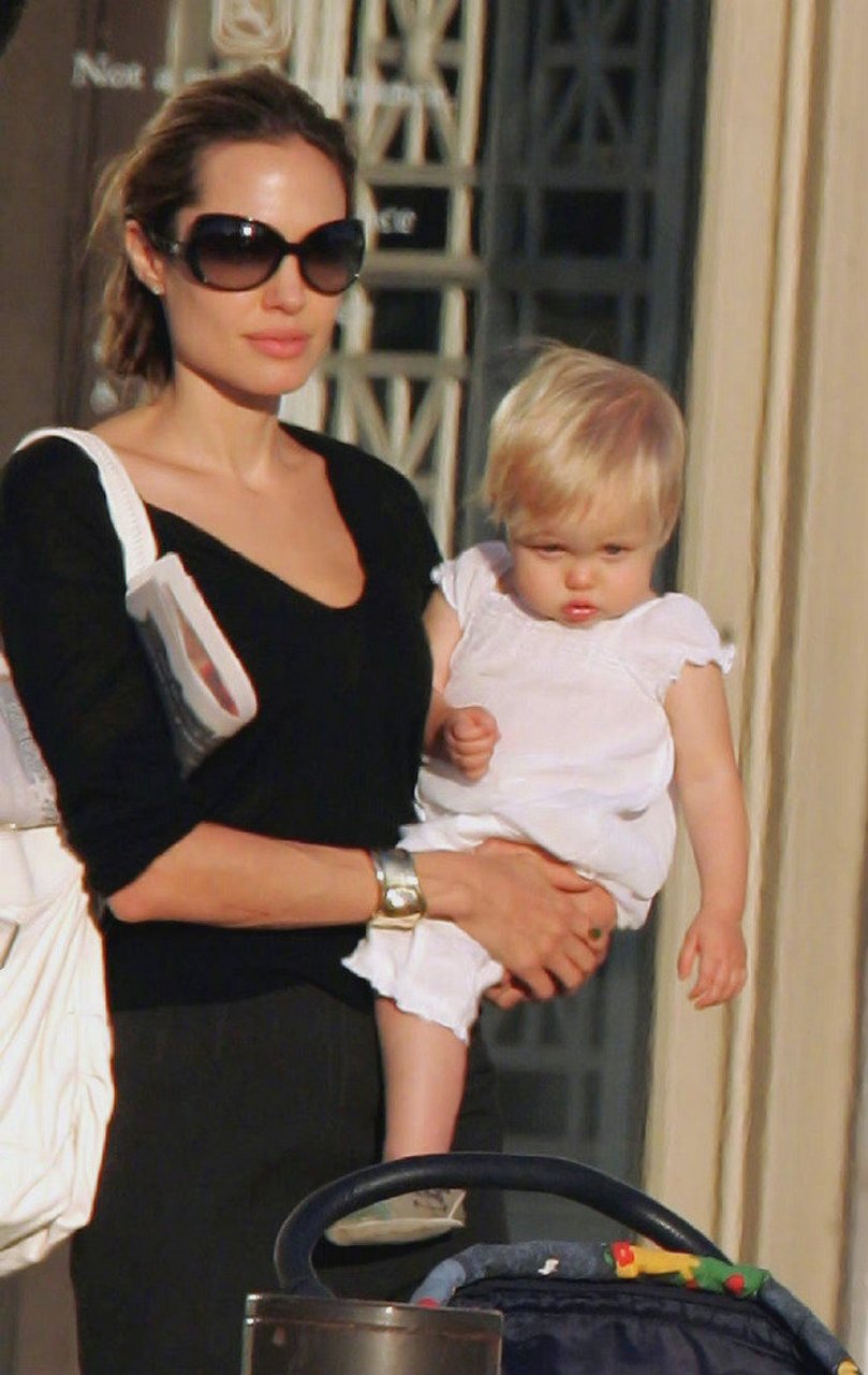 安吉丽娜.朱莉的女儿shiloh,这基因好绝!