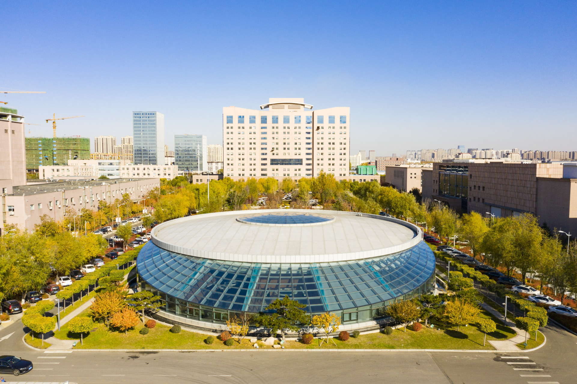 近日,长春光机所突然成为焦点,有消息称中国euv光刻机自主技术制造已