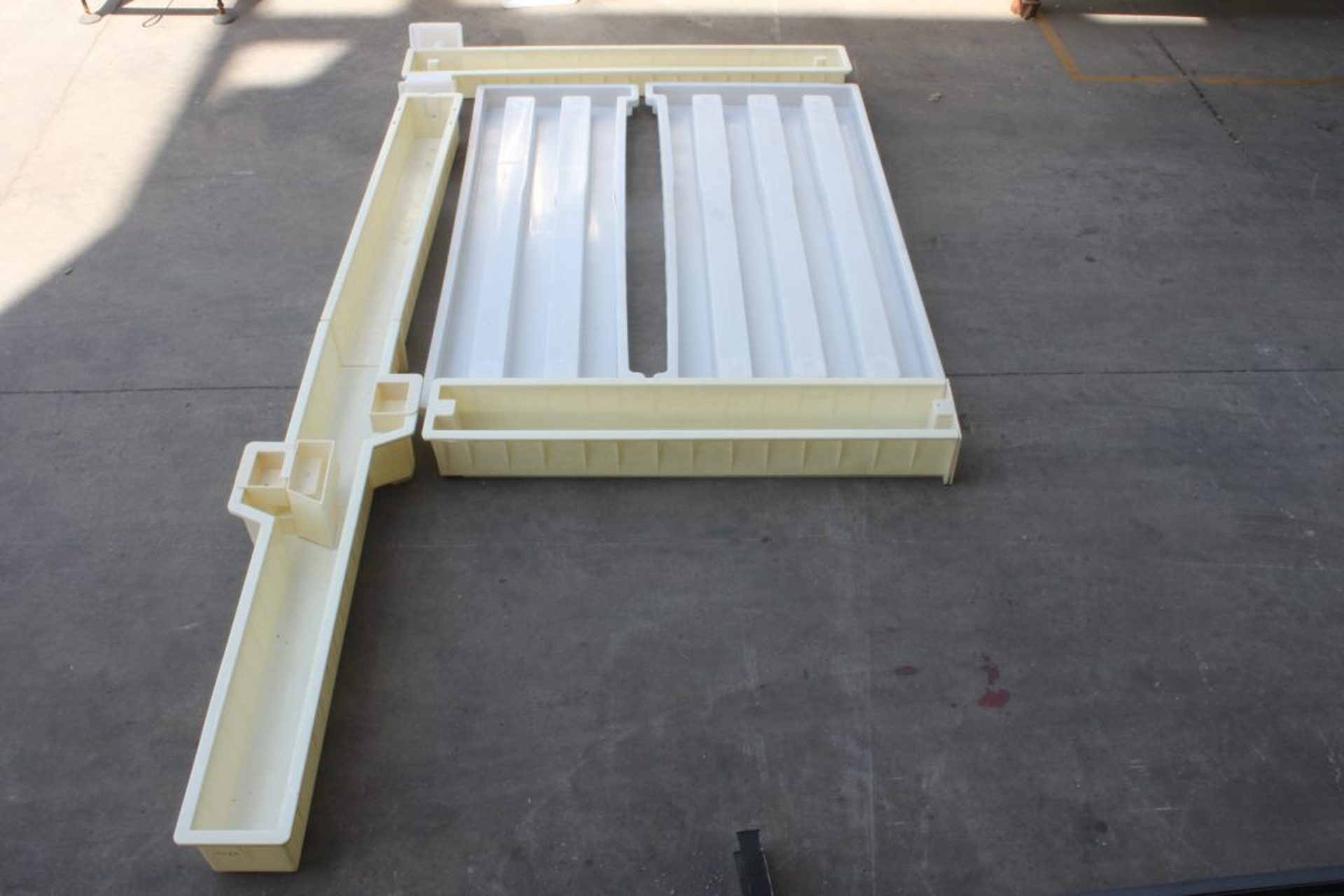 防护栅栏模具如何保养,是根据通线2012(8001)的价格根据市场水泥,预制