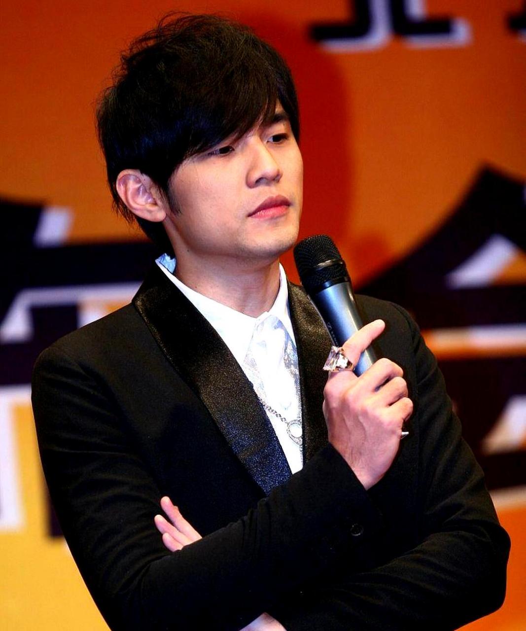 梁静茹的鼓励让周杰伦敢自称为华语乐坛的"第一名".