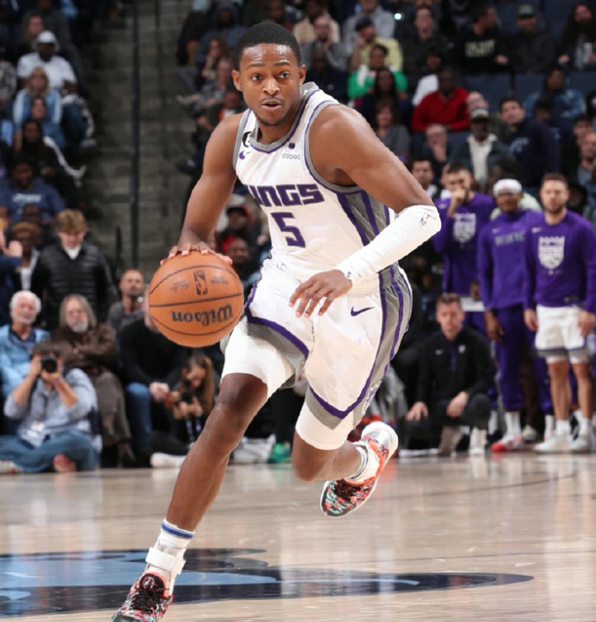 这不是湖人侠,国王对鹈鹕,福克斯休战!