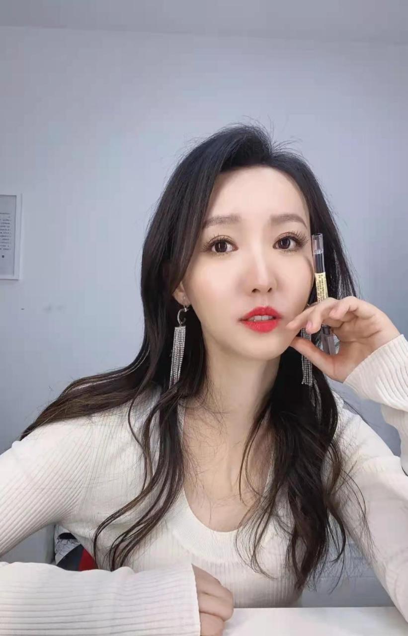山西广播电视台山西卫视美女主持人张靓婧icon