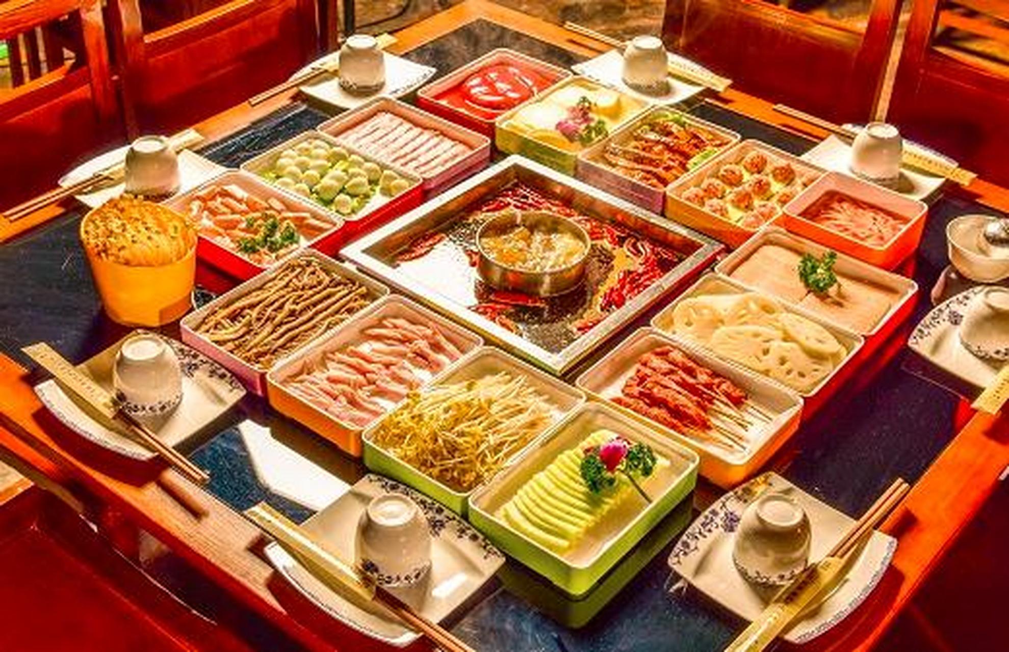 竹蒜鹅的口味:细嫩爽口,食味鲜美,香气浓郁,浓而不腻,淡而不薄之口味