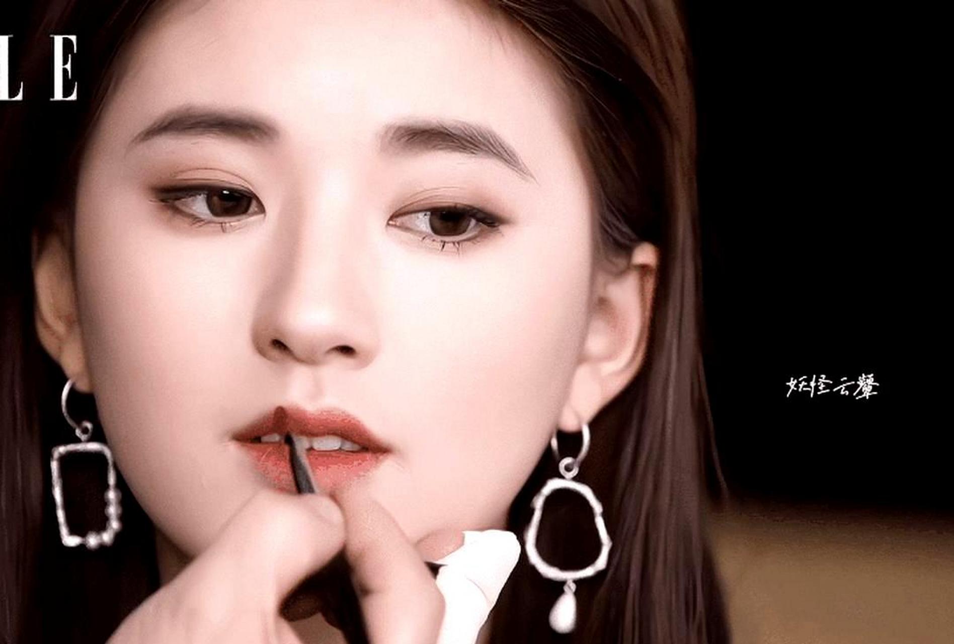 毛戈平为赵露思化妆,虽然很有毛戈平的特色,看起来也不错,但总感觉有