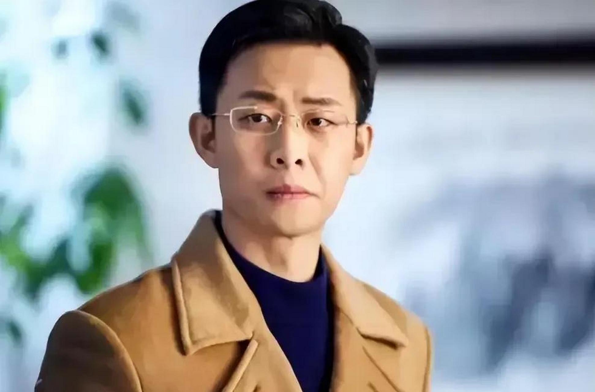 就在几天前,张译的一系列照片在网上走红.