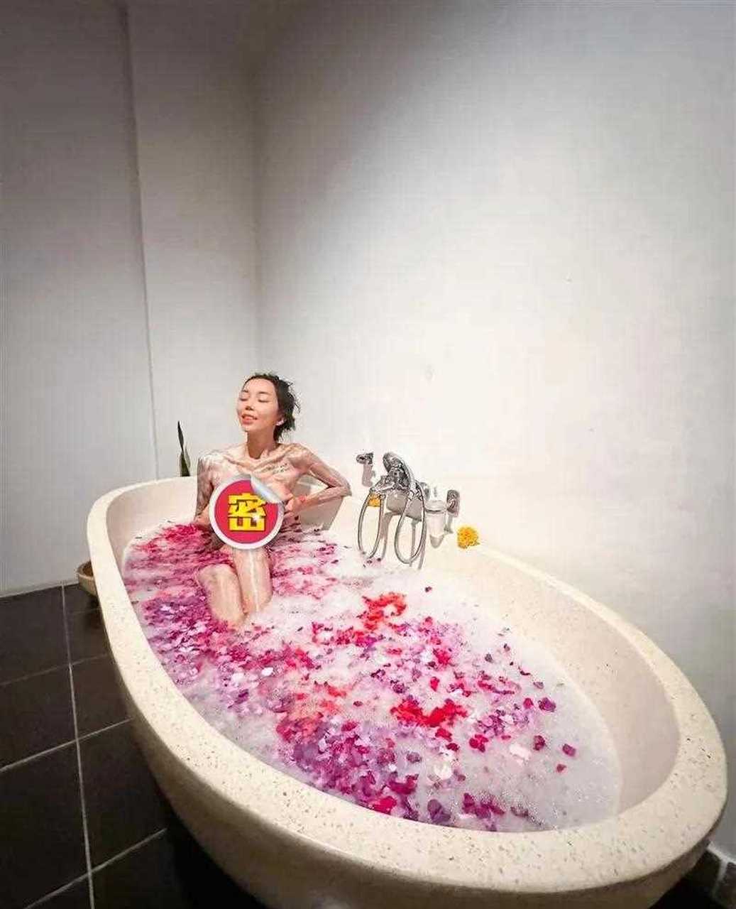 马来西亚女模兼dj林云被大家称为"全民姐姐".