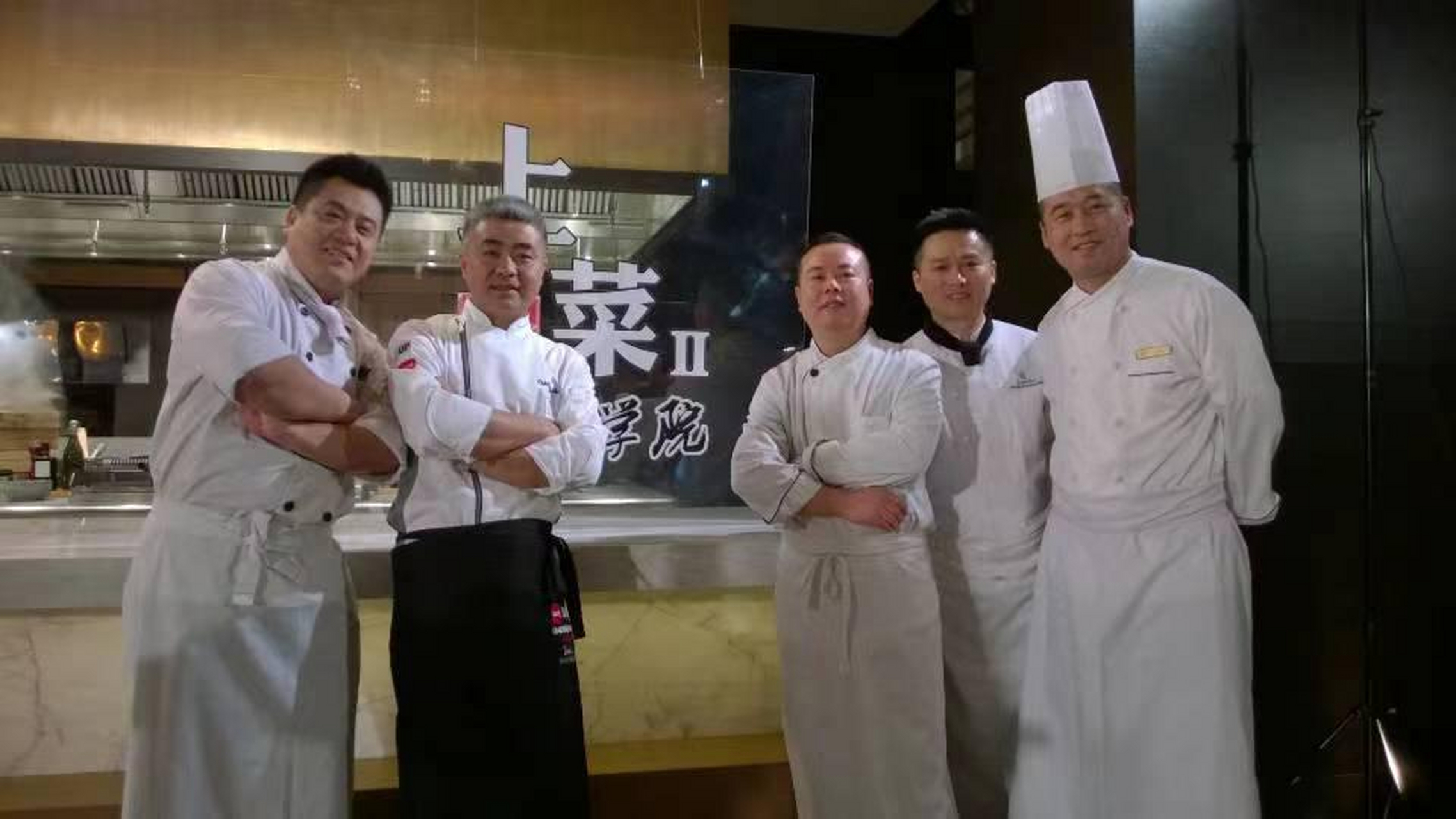 特级厨师隋坡,曾在多家高级酒店任职,是烹饪领域的专家.