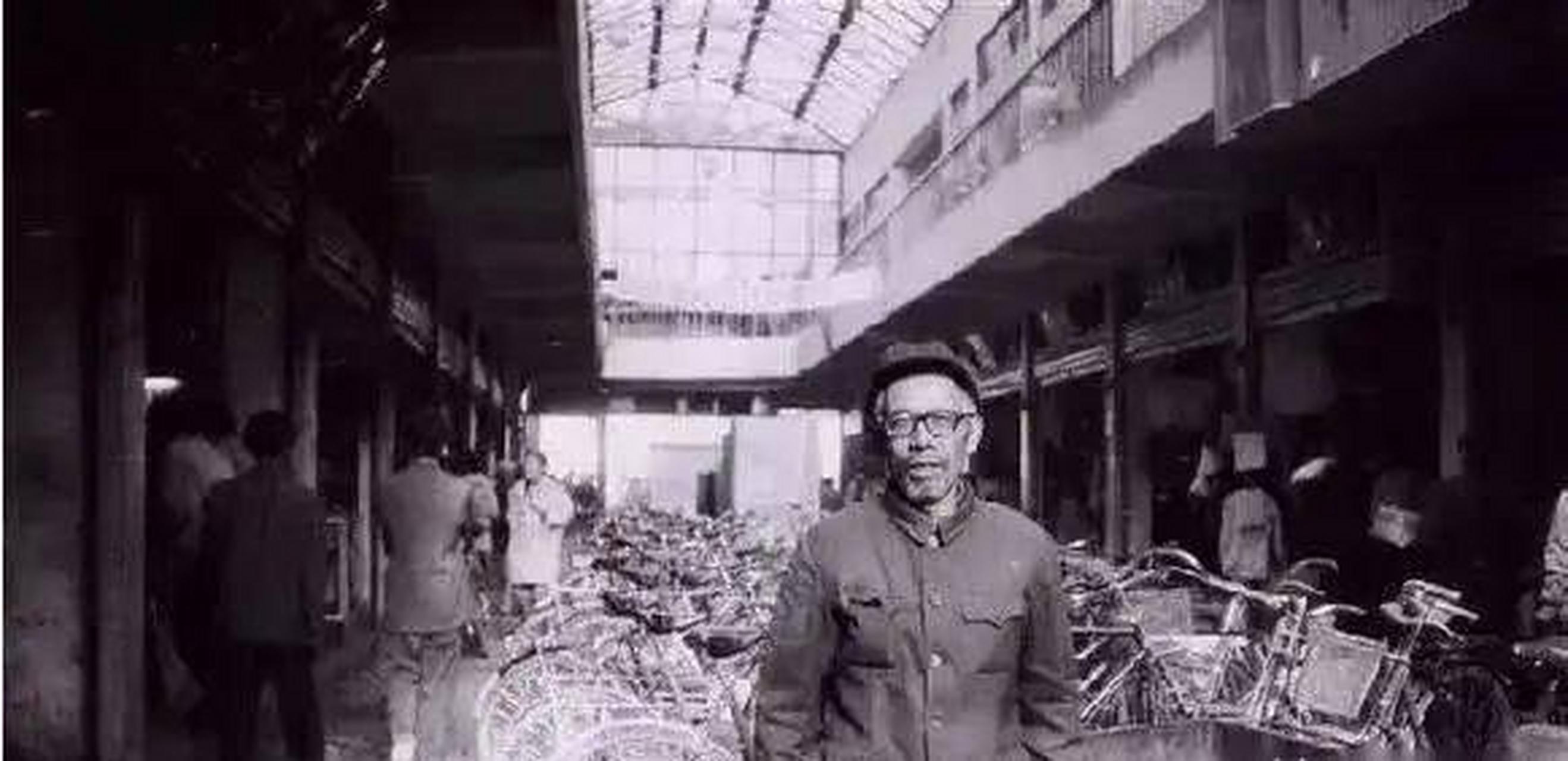 领动计划# 【故乡老照片】八十年代山西吕梁离石的永宁市场.