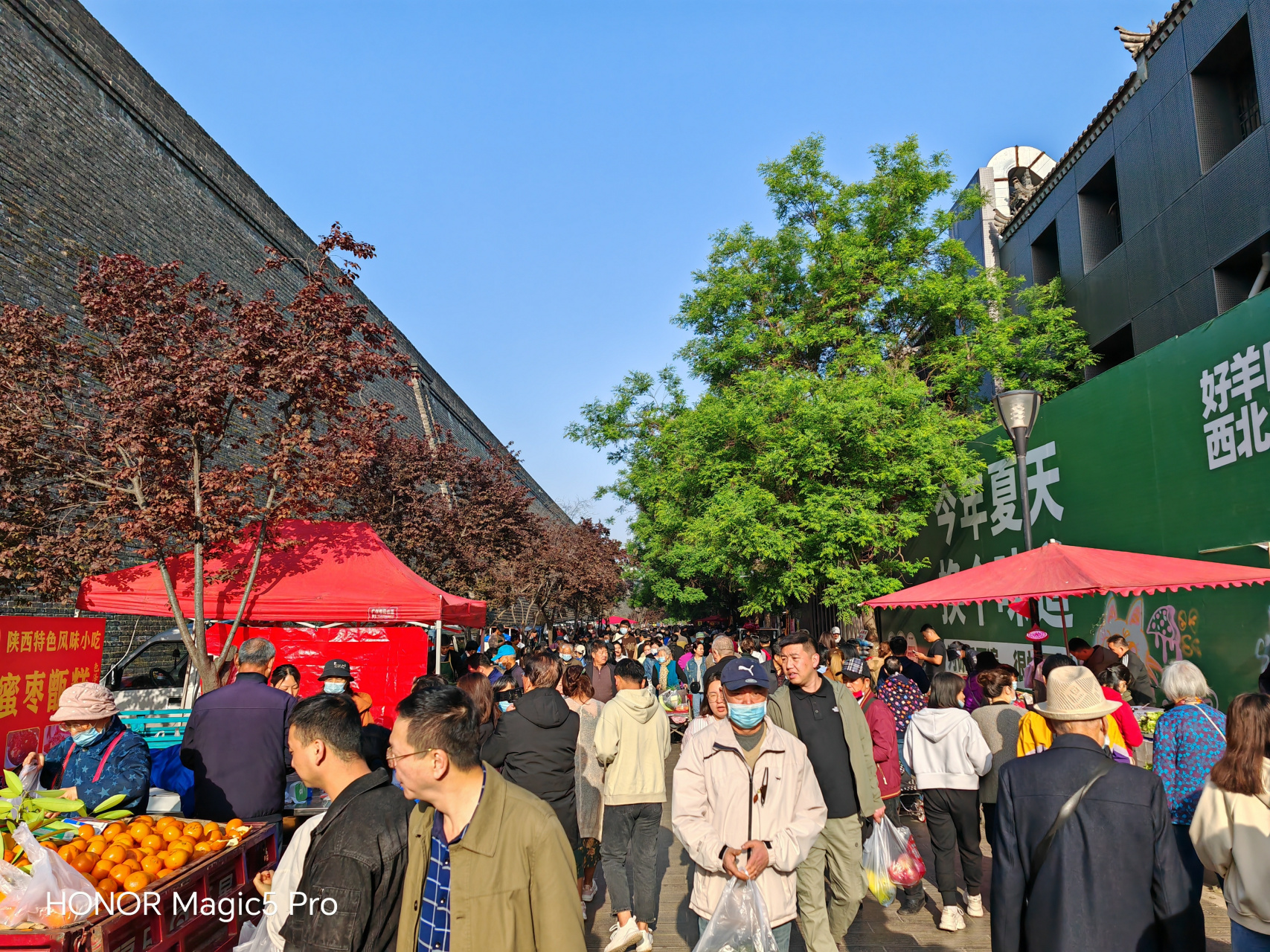 西安#前几日小南门早市的热闹清晨.