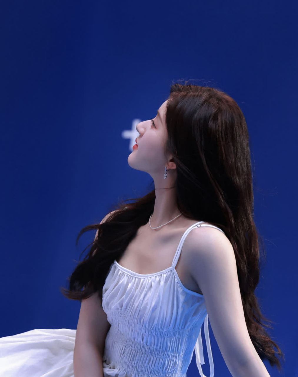 赵露思高清壁纸头像(15)[来电]