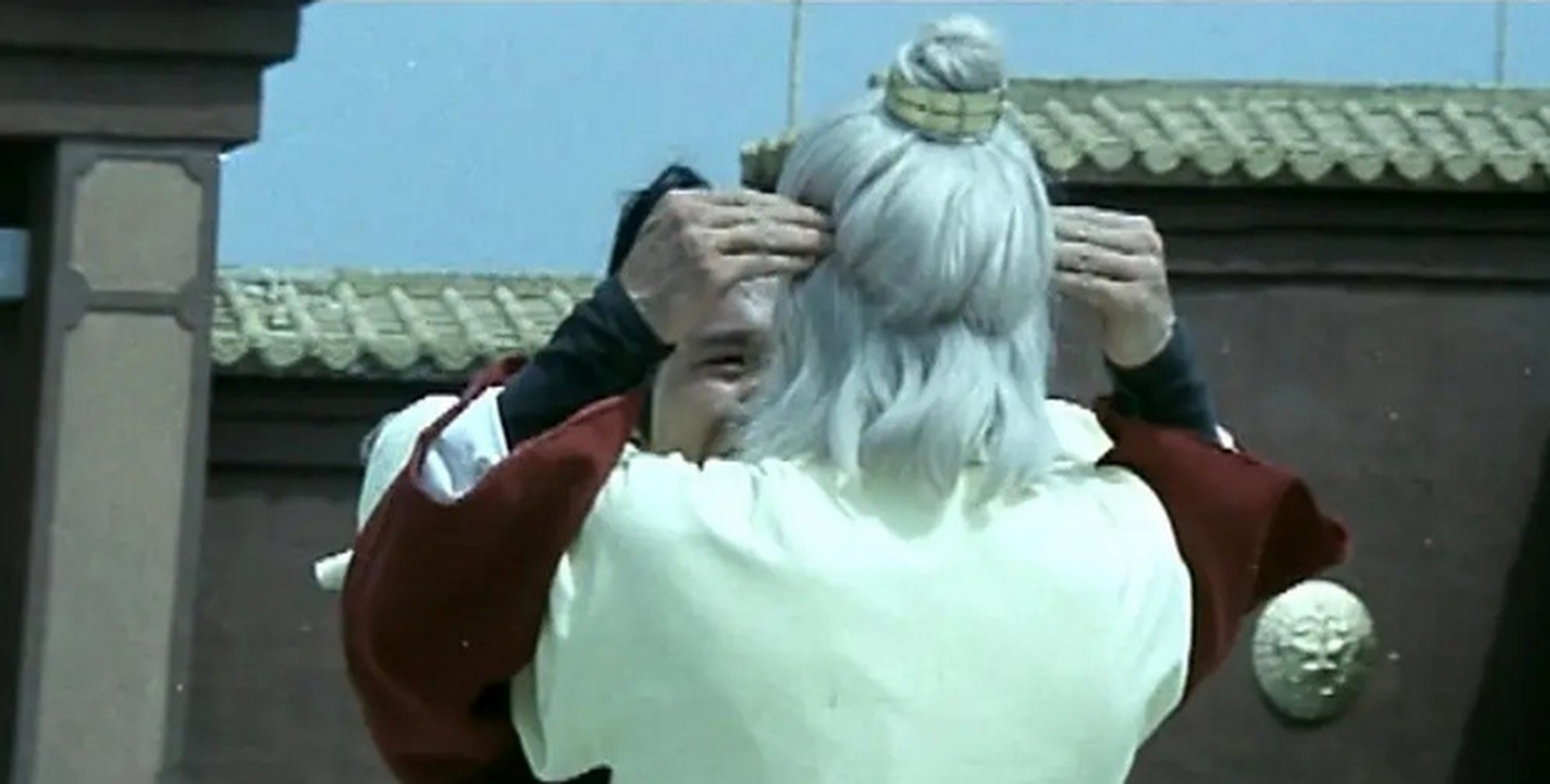 上世纪70年代末,有一部叫《鹰爪铁布衫》的香港武打片,在内地上映时