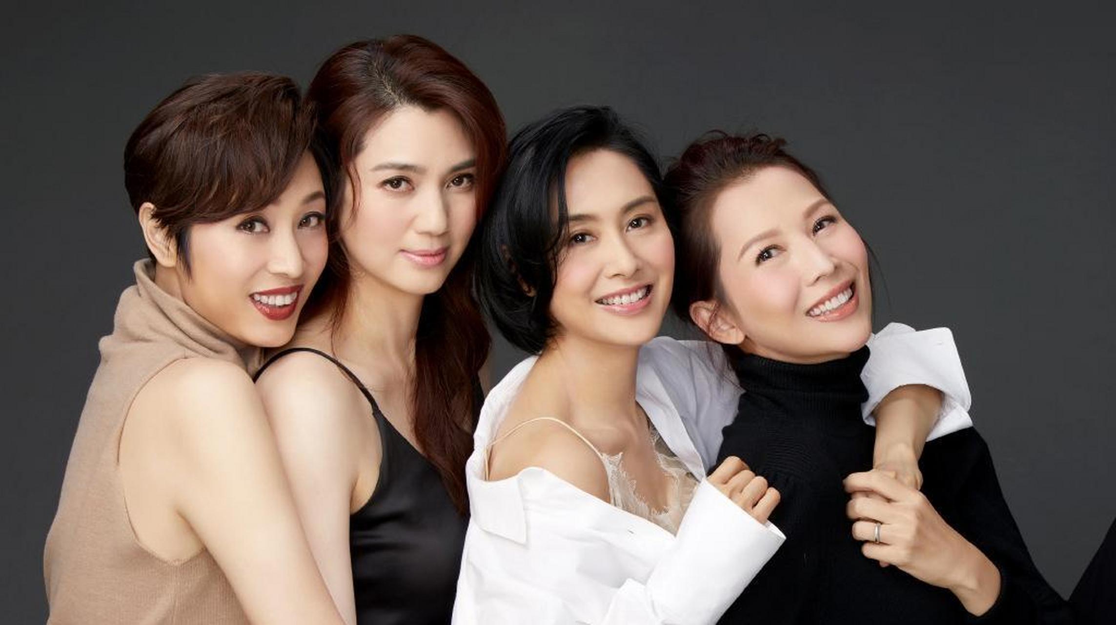 蔡少芬闺蜜团写真,画减龄妆被抢镜,网友:朱茵太甜,陈法蓉太飒