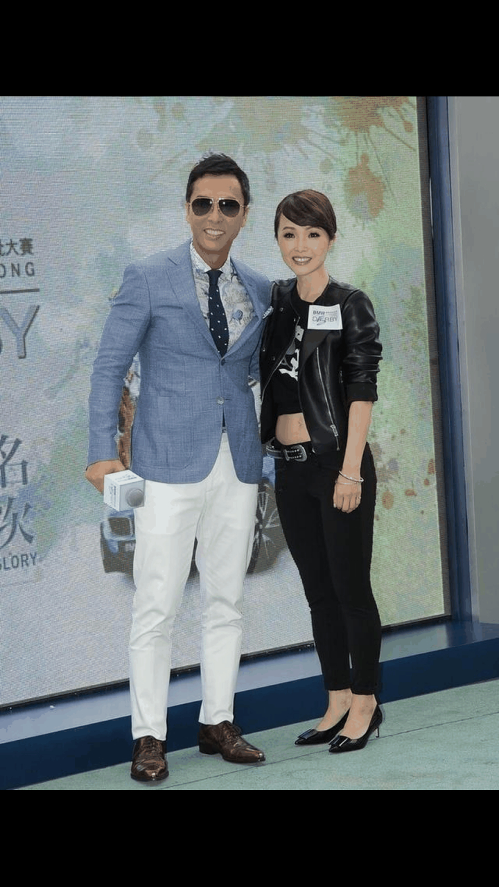 gif创作人# 甄子丹的妹妹甄子菁,46岁肤白貌美颜值爆表,拳脚功夫不输