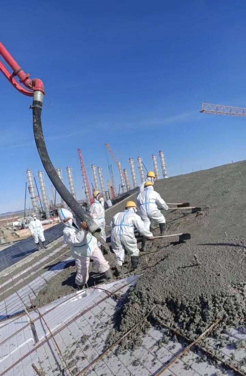 网友:打混凝土浇筑楼顶! #趣图搞笑