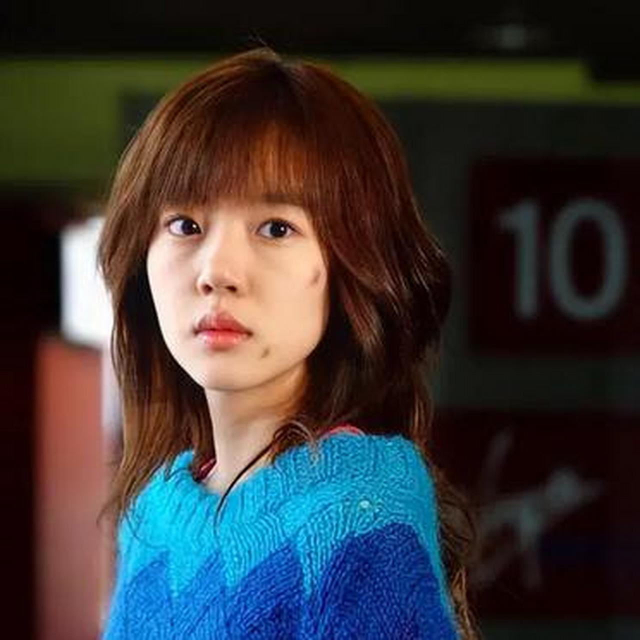 时尚丨美妆丨穿搭丨潮流 林秀晶后,似乎谁穿彩虹毛衣都差点氛围.