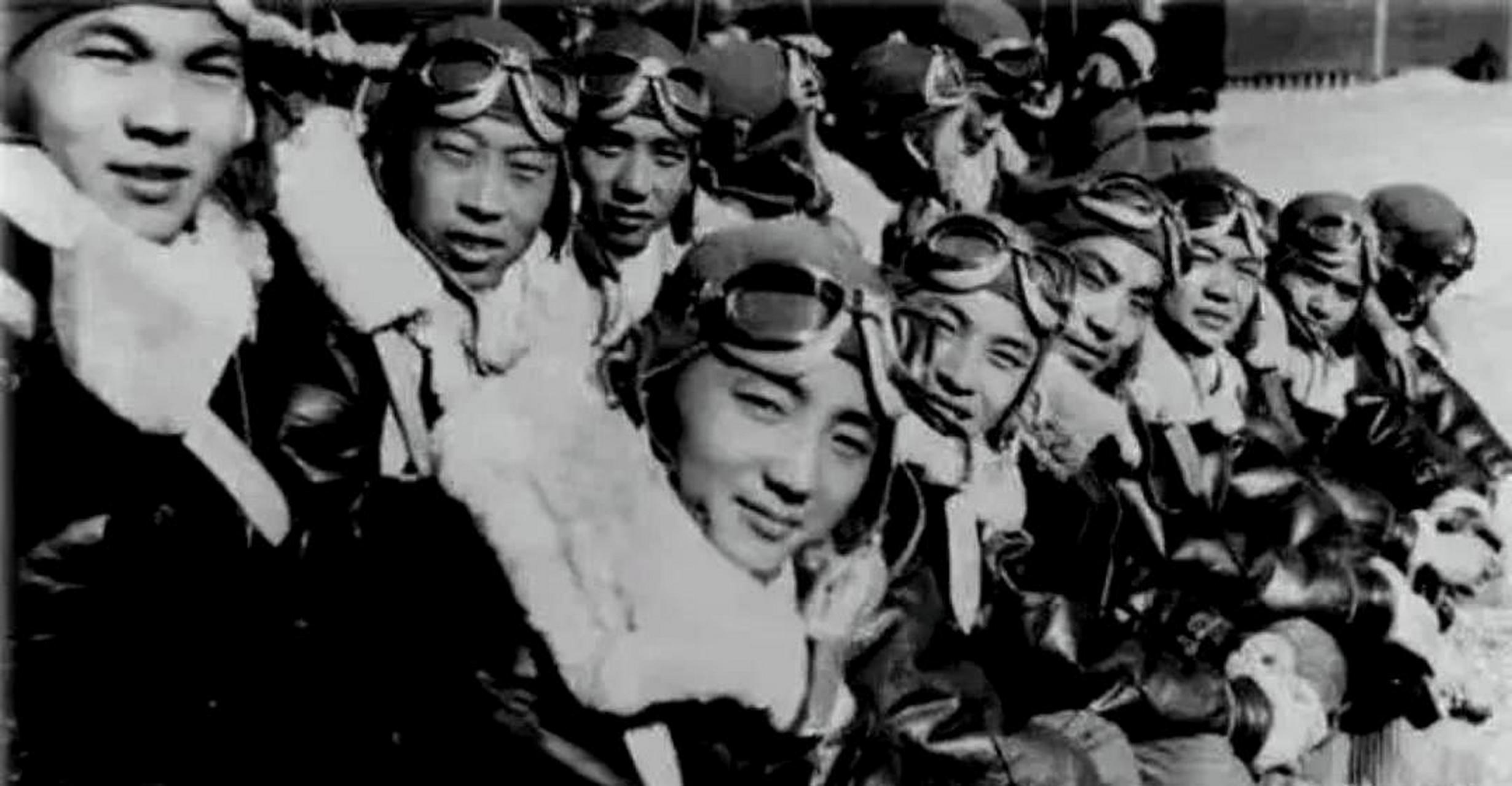 陈怀民开飞机撞日军敌机,女友穿旗袍跳江殉国,用青春和鲜血挽救民族