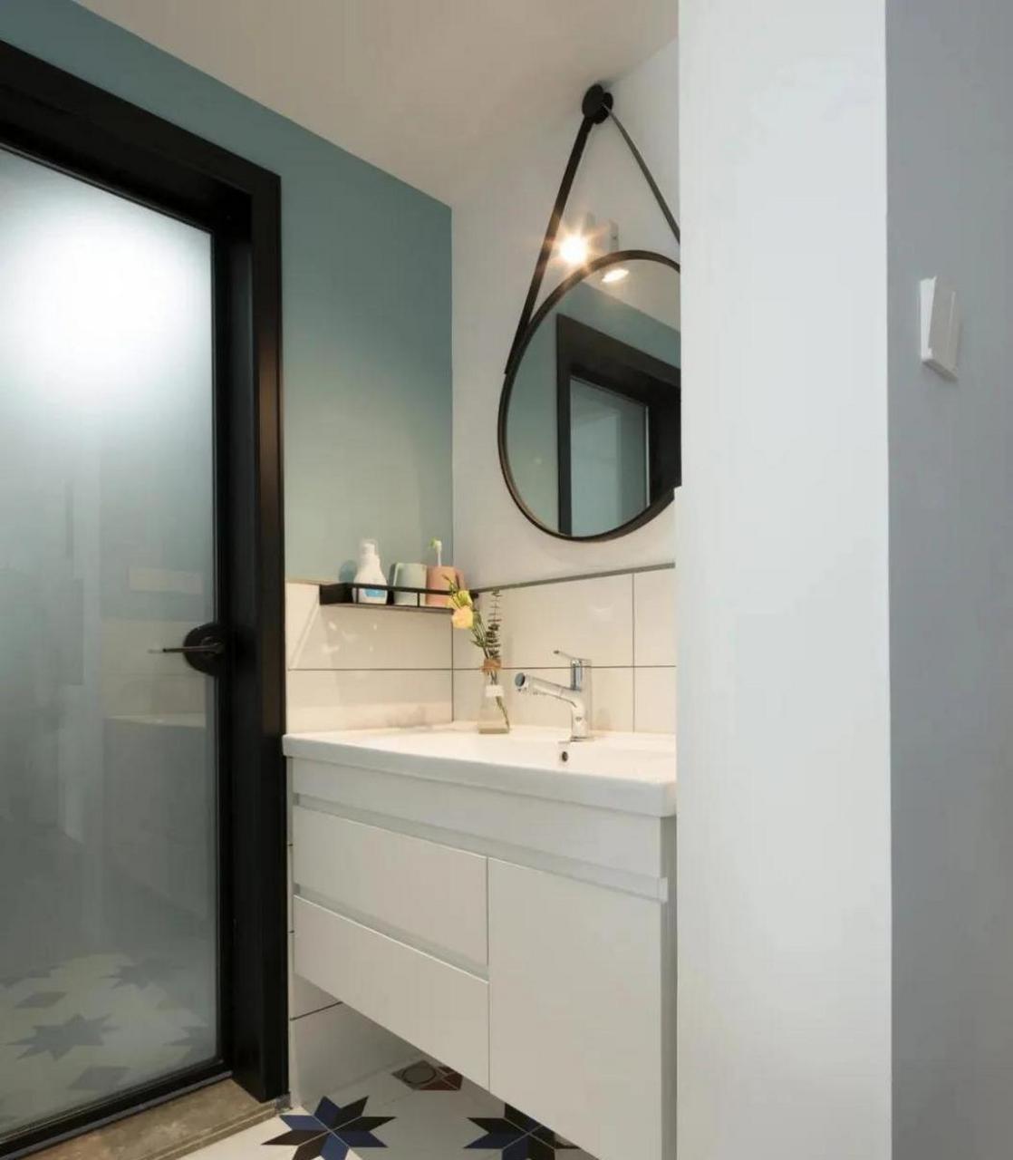 干区洗手台怎么做最实用 随着干湿分离概念的普及 卫生间的干湿分离