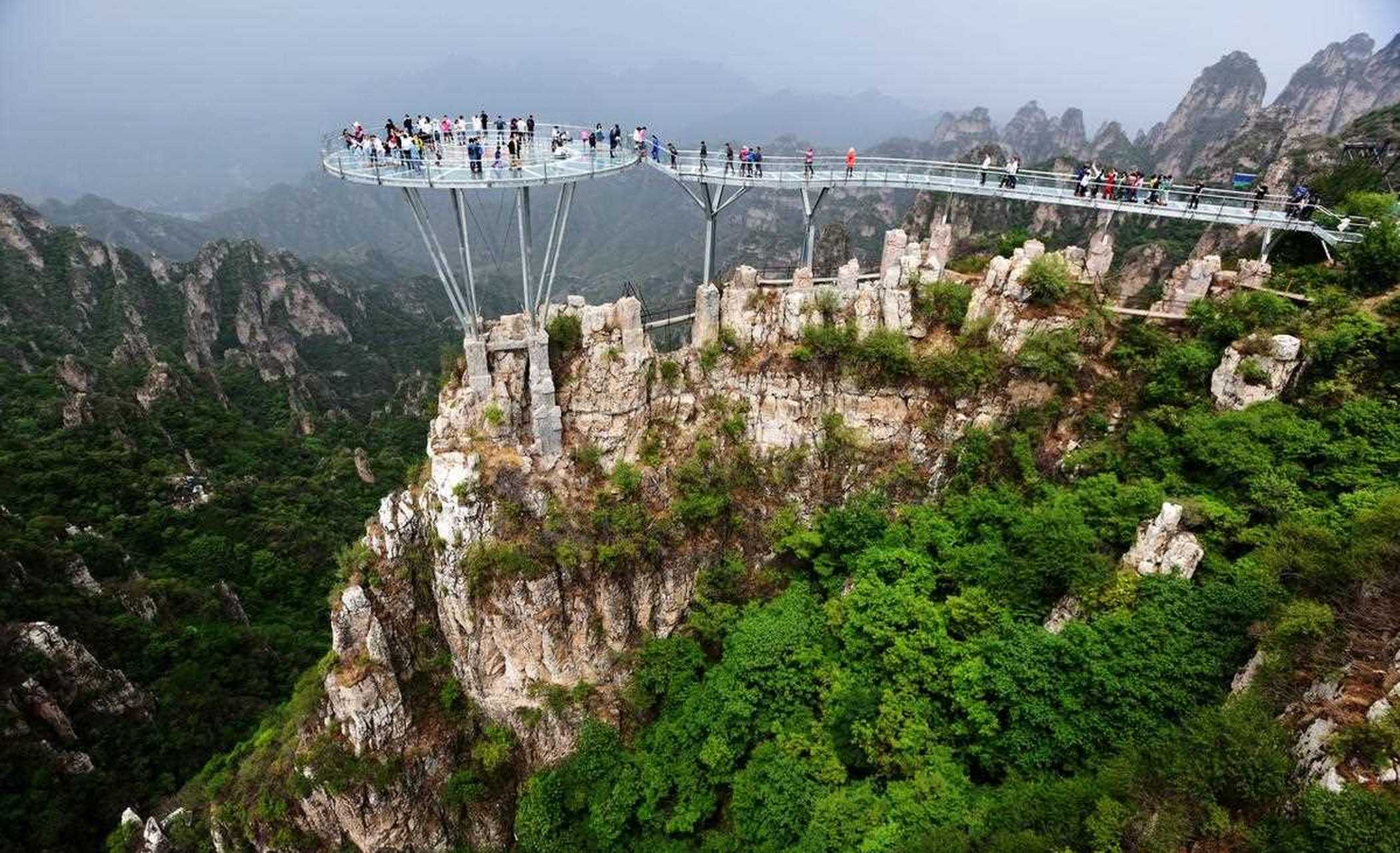 狼牙山玻璃栈道图片