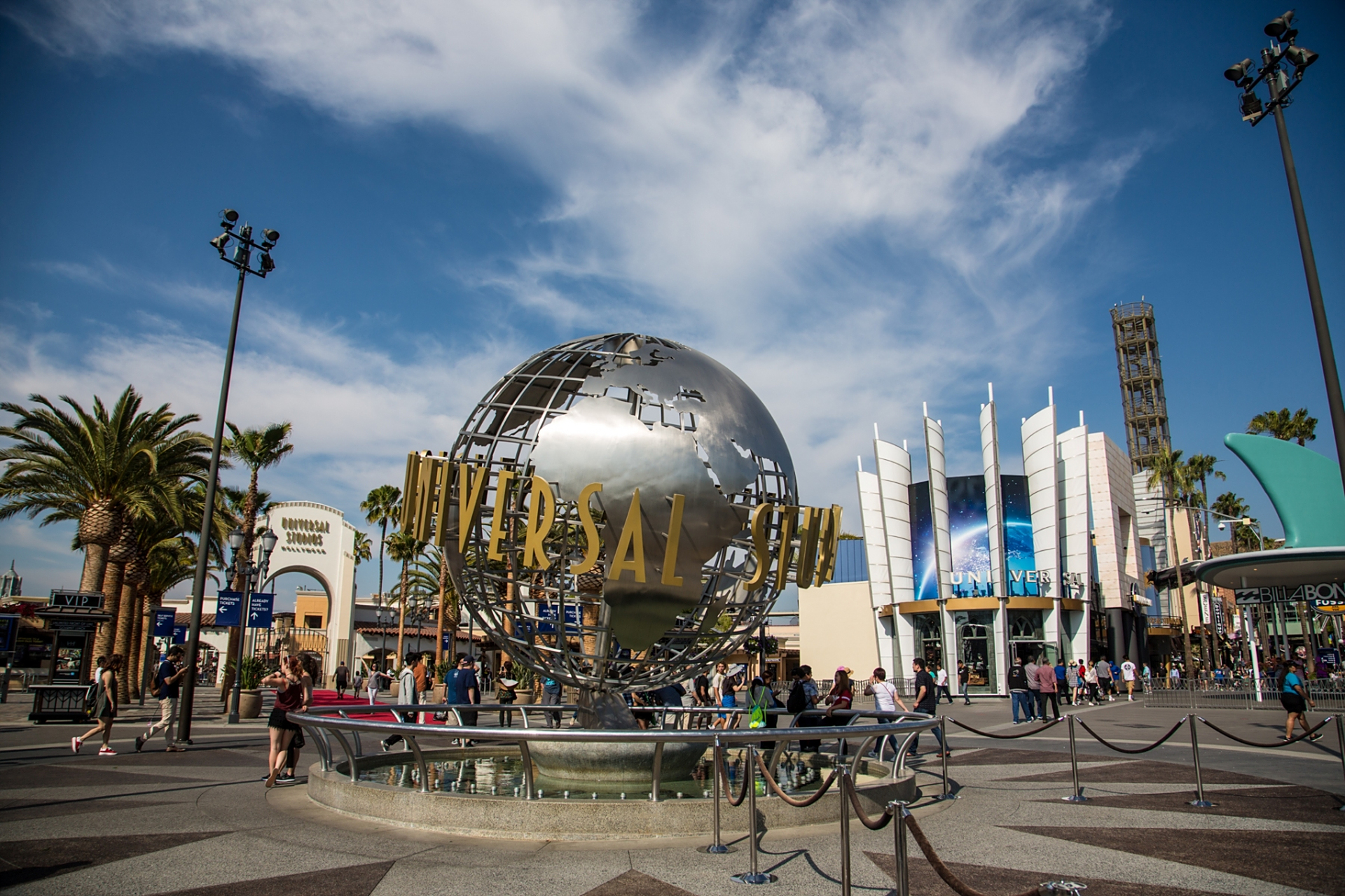 好莱坞环球影城:位于美国洛杉矶寸土寸金地带,原本是好莱坞电影的拍摄