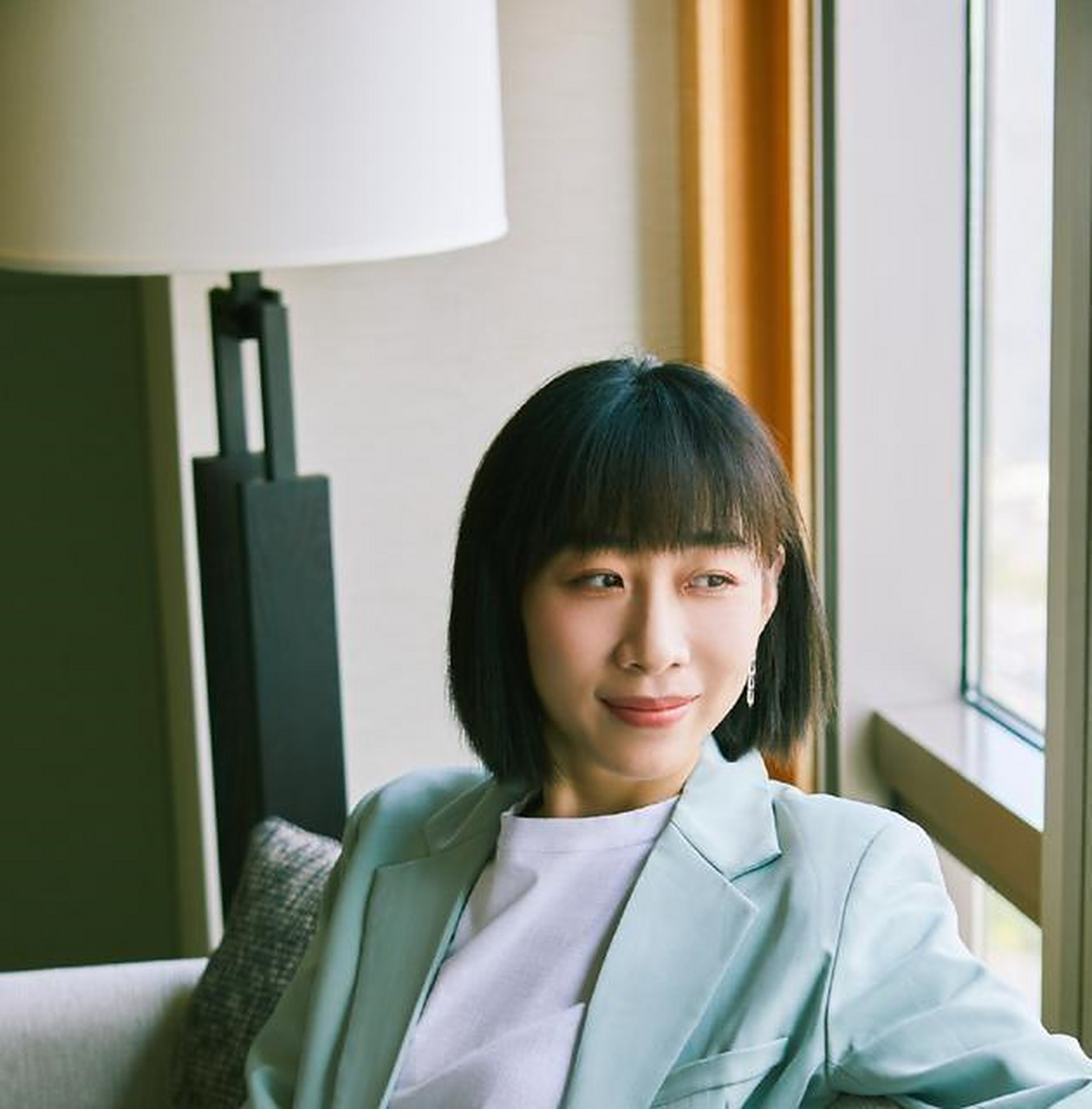 任素汐又丑又性感,上半身是平凡,下半身是幻想