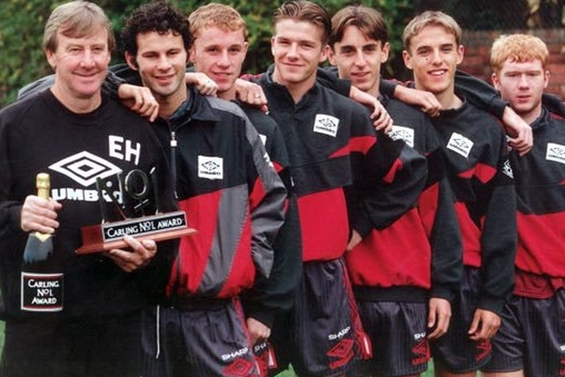 经典回顾:曼联92班球员的巅峰时刻再现 精彩的比赛,英雄的战斗,曼联