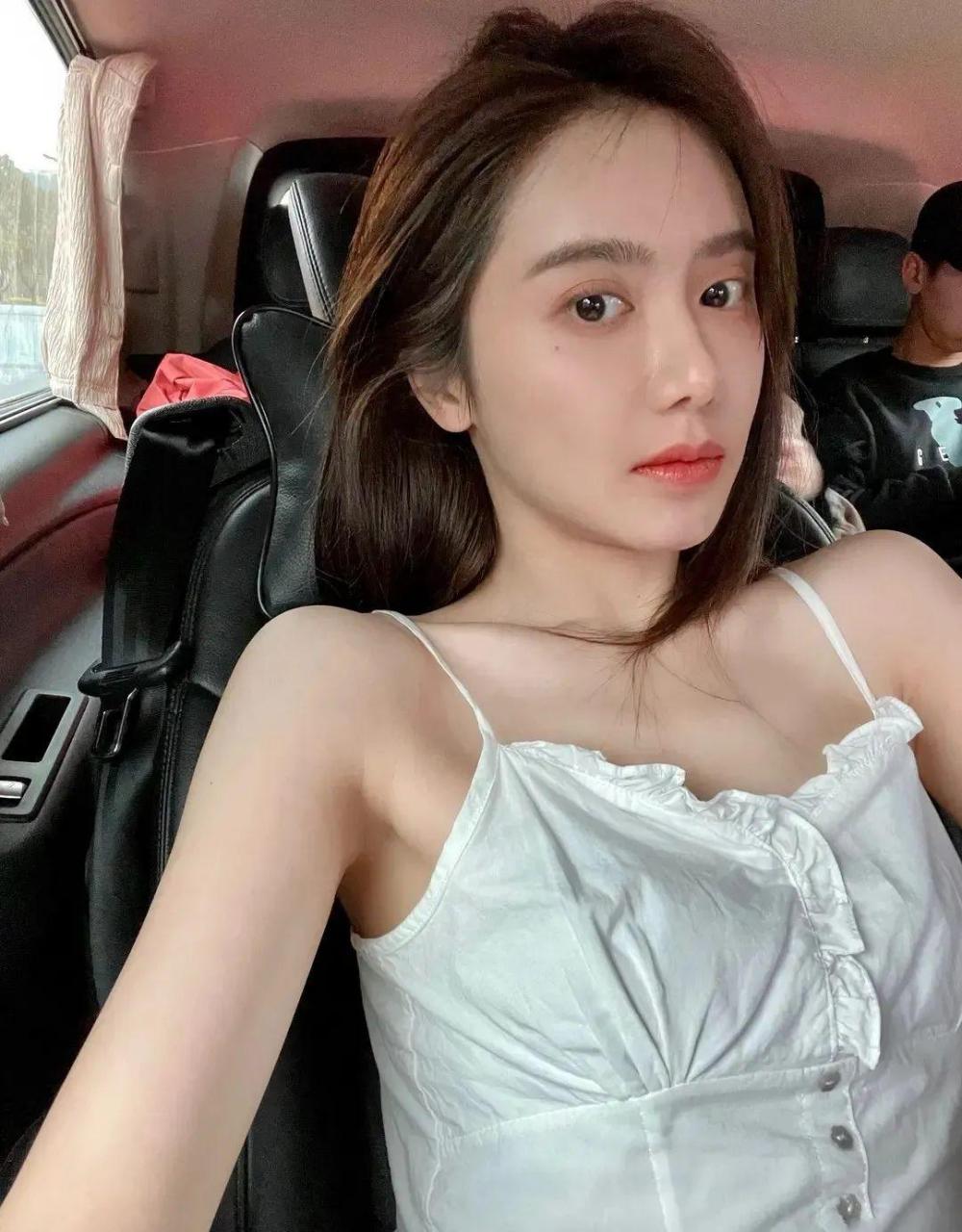 宋美娜,甜美可爱的nba女主播 作为腾讯体育的当家花旦,宋美娜在这个