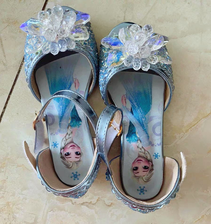 —后来冰雪奇缘书包的图片袜子孔雀精灵鞋子素材