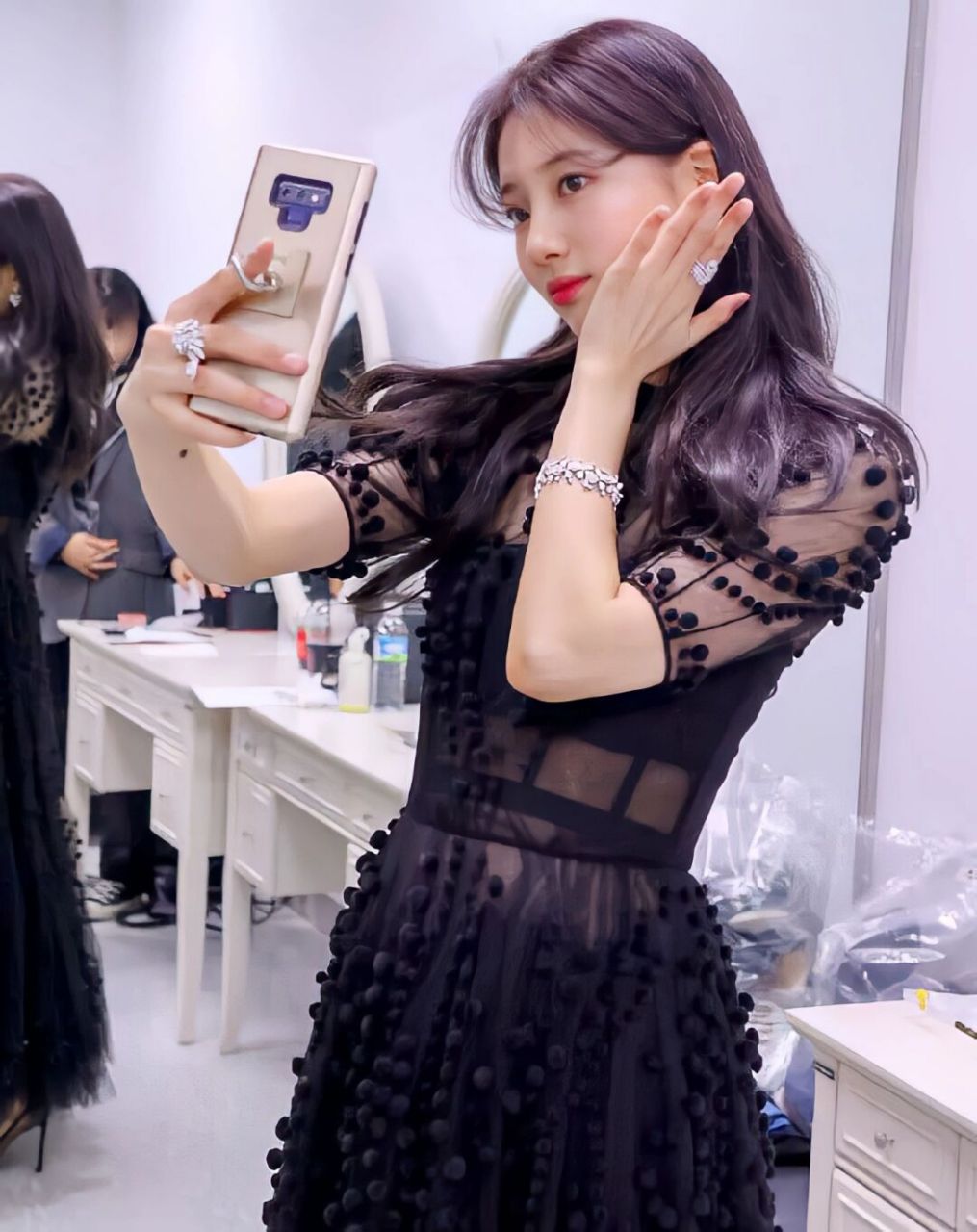 26/100 裴秀智今日学穿搭  韩国时尚:如何穿出韩系风格?