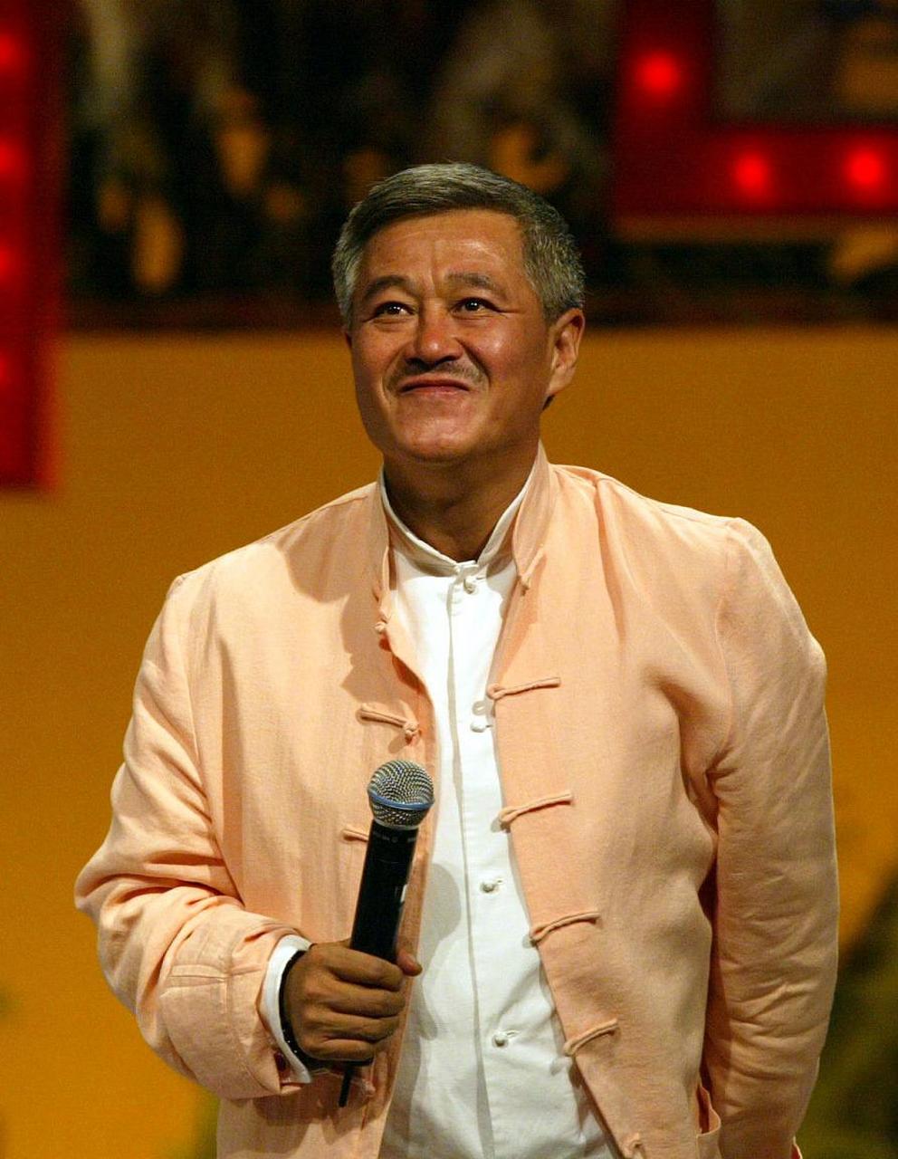 当年,赵本山新开一家"刘老根大舞台",可没想到会被人盯上!