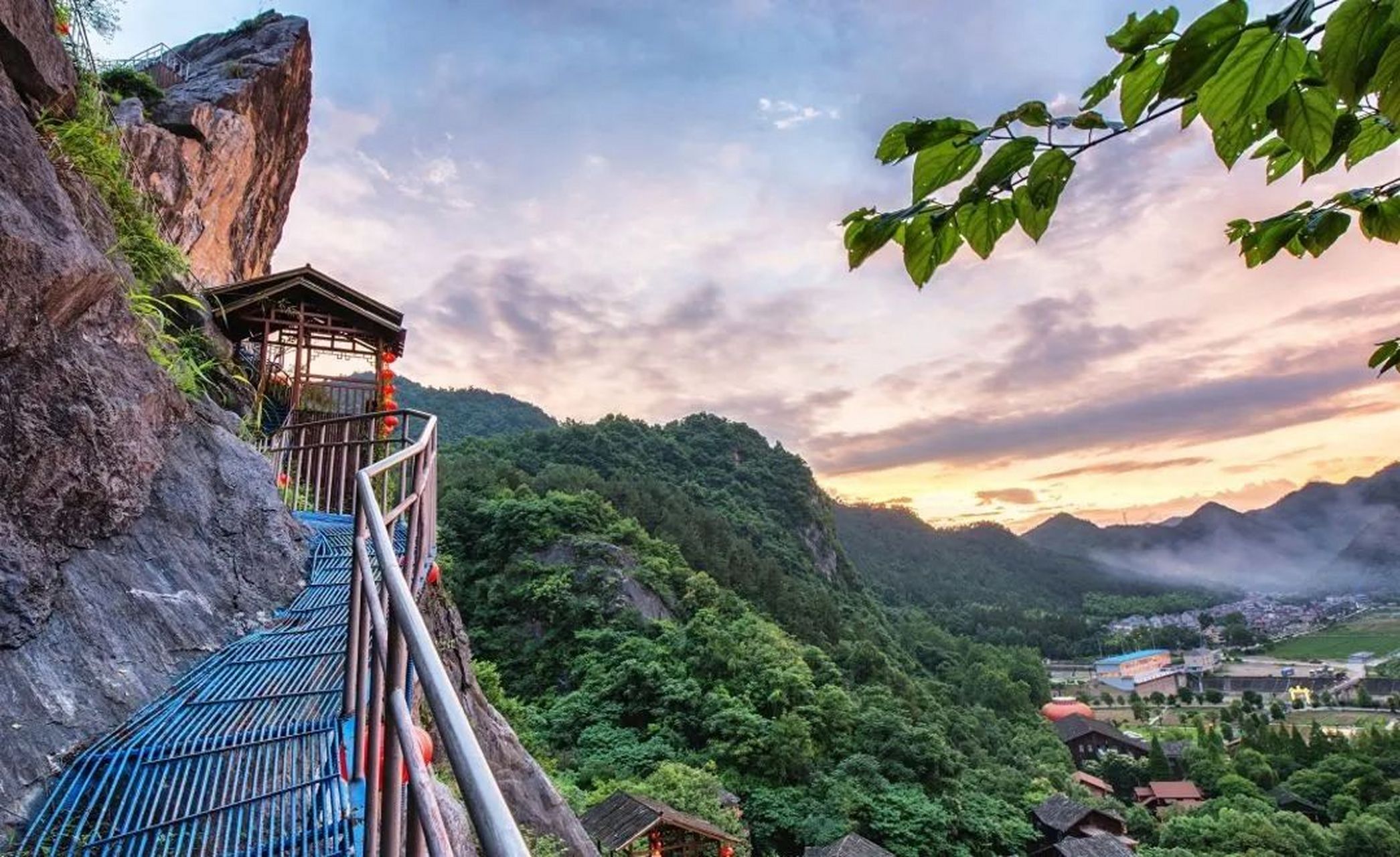 四川天台山石门图片