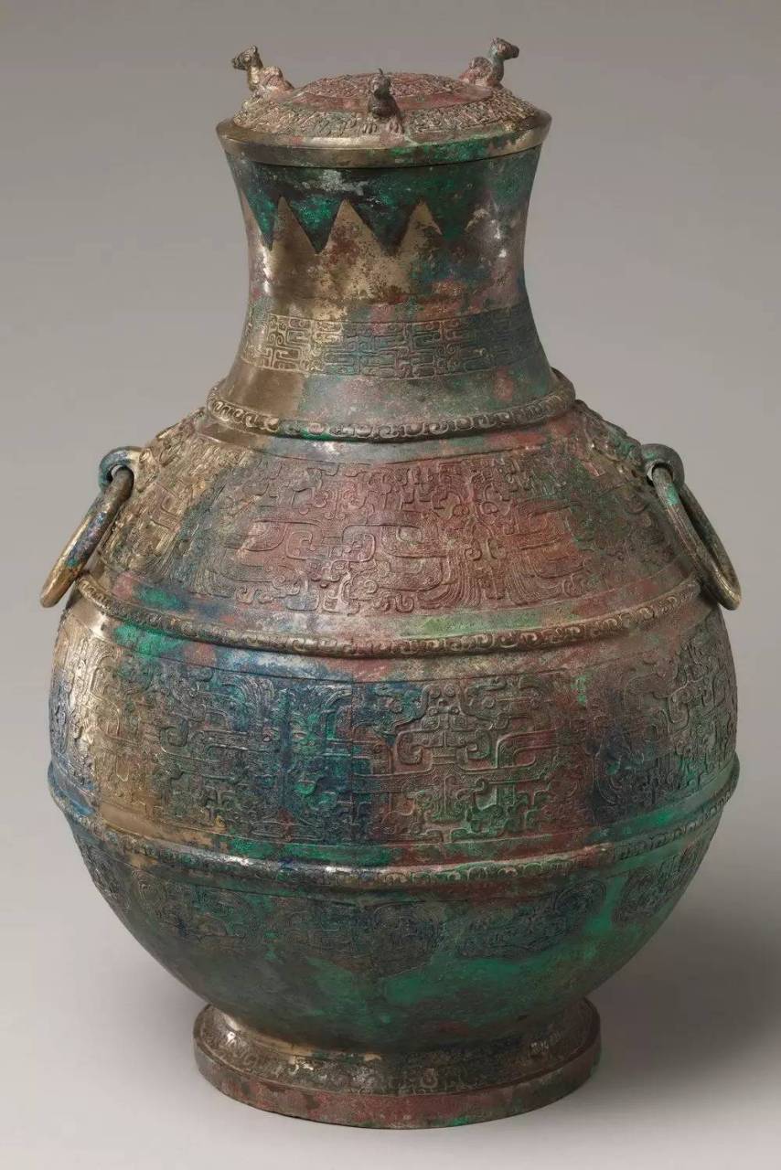 大都会艺术博物馆藏春秋战国青铜器  图一:春秋嵌红铜青铜壶 图二
