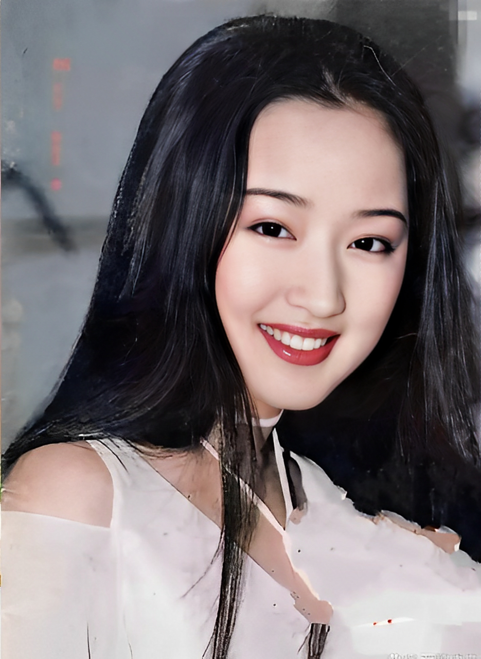 1991年,杨钰莹出现在央视的舞台上.