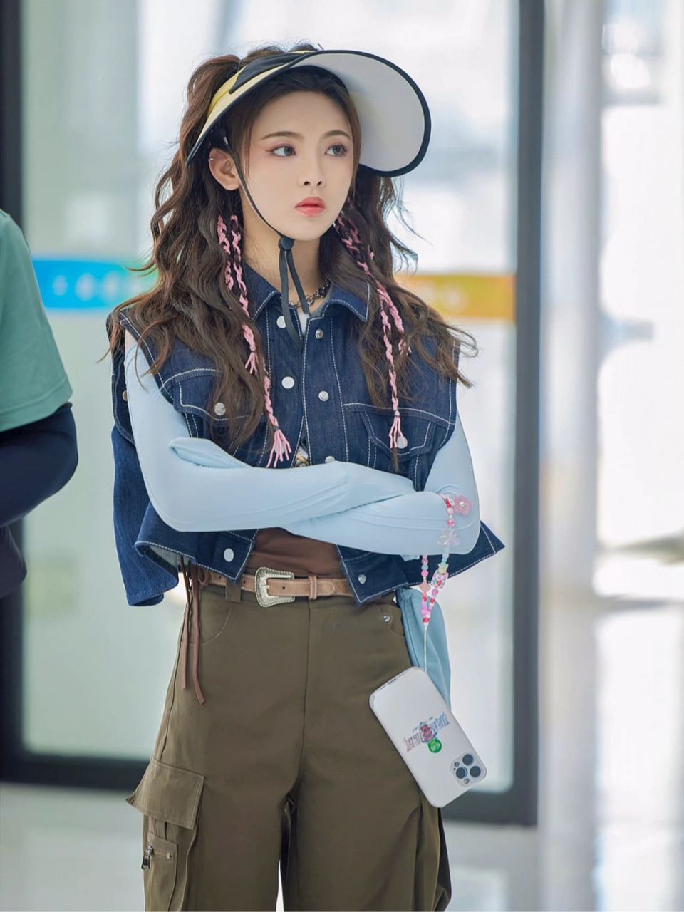 杨超越综艺私服穿搭 青春靓丽活力少女 杨超越最新综艺私服穿搭, 多种