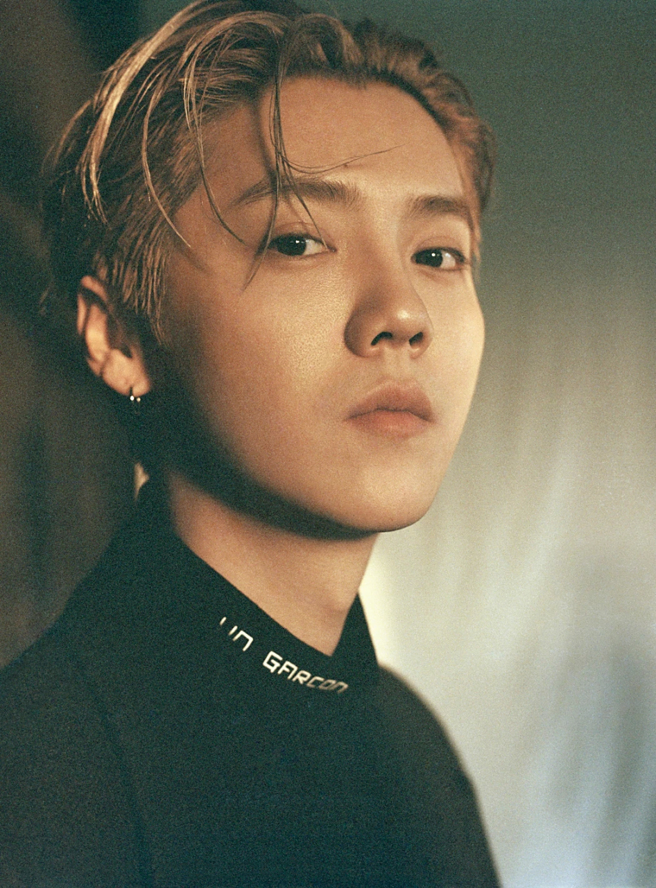 2021年i-d magazine春季刊,鹿晗亮相封面,内娱只有三位艺人上过i-d