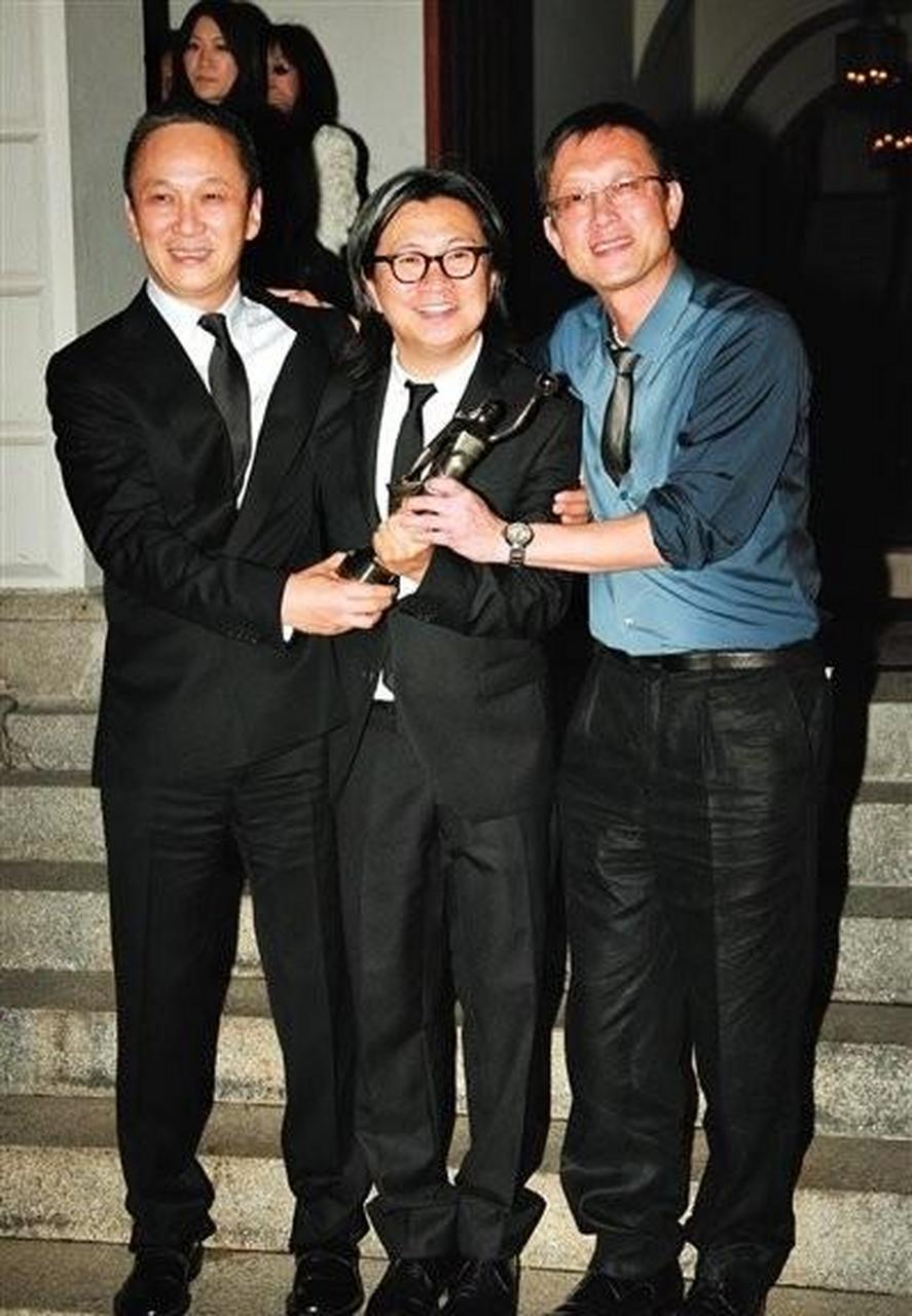 " 陈可辛很爽快的说:"你需要多少钱?" 陈德森说:"6800万.