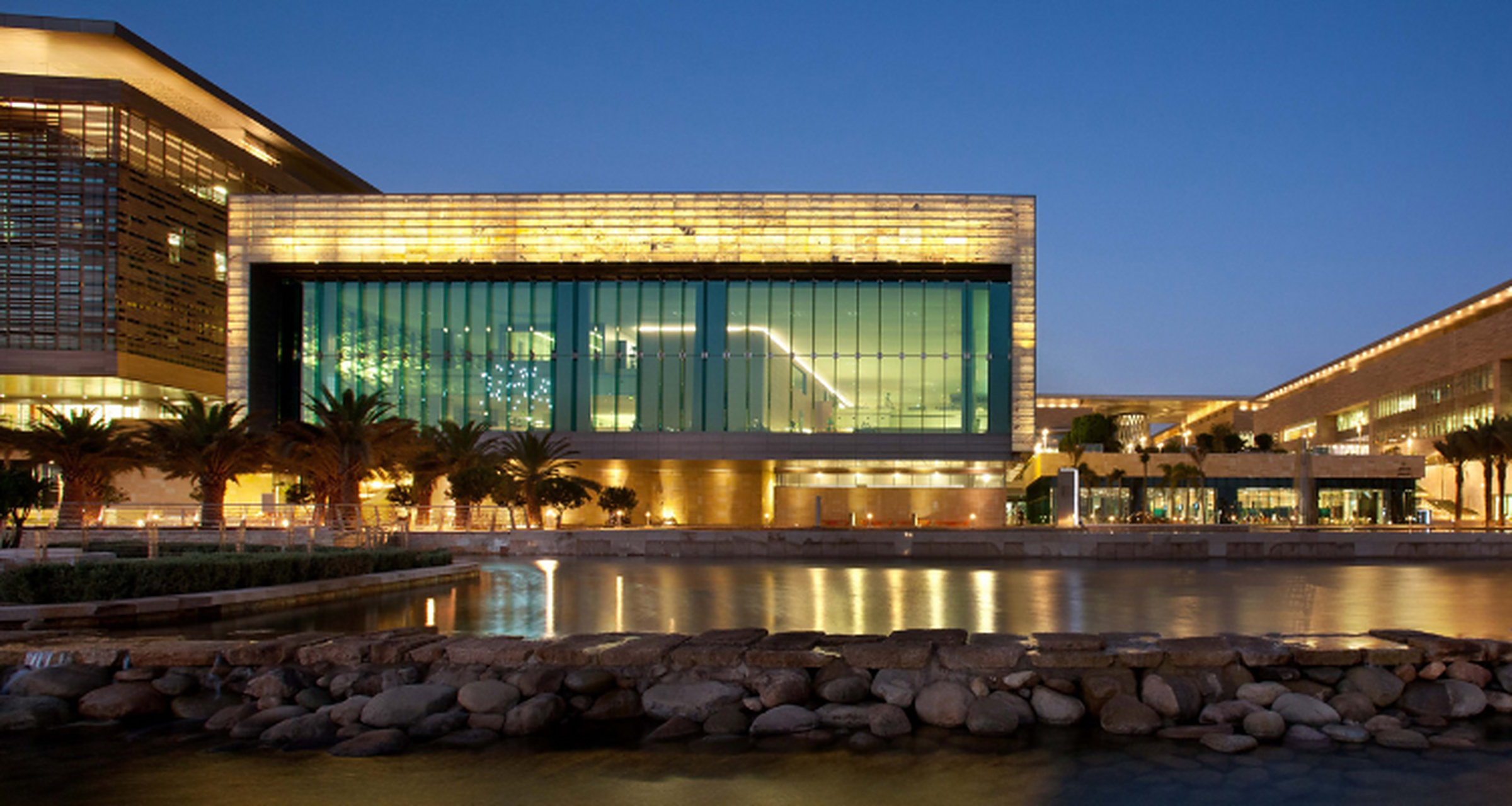 世界上最豪华的大学 阿卜杜拉国王科技大学 阿卜杜拉国王科技大学,这