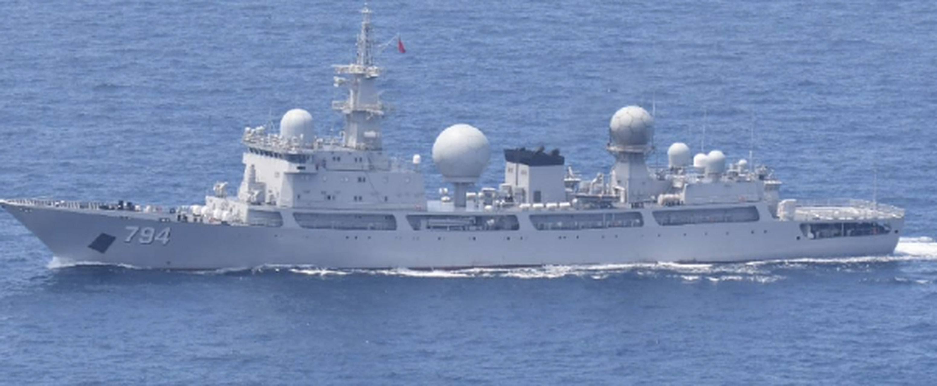 815a型电子侦察船在抵近日本只有80海里处时,从日本方面所公开的航行