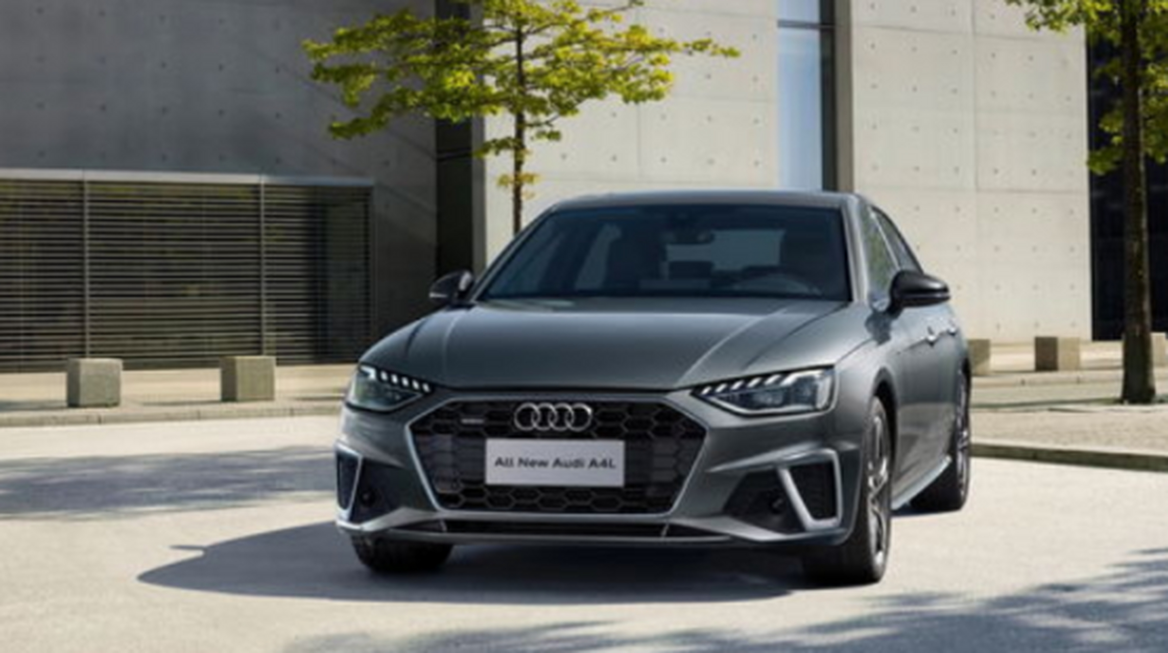 近日,新一代奥迪a4渲染图被曝光了出来,相比现款车型整体风格大变