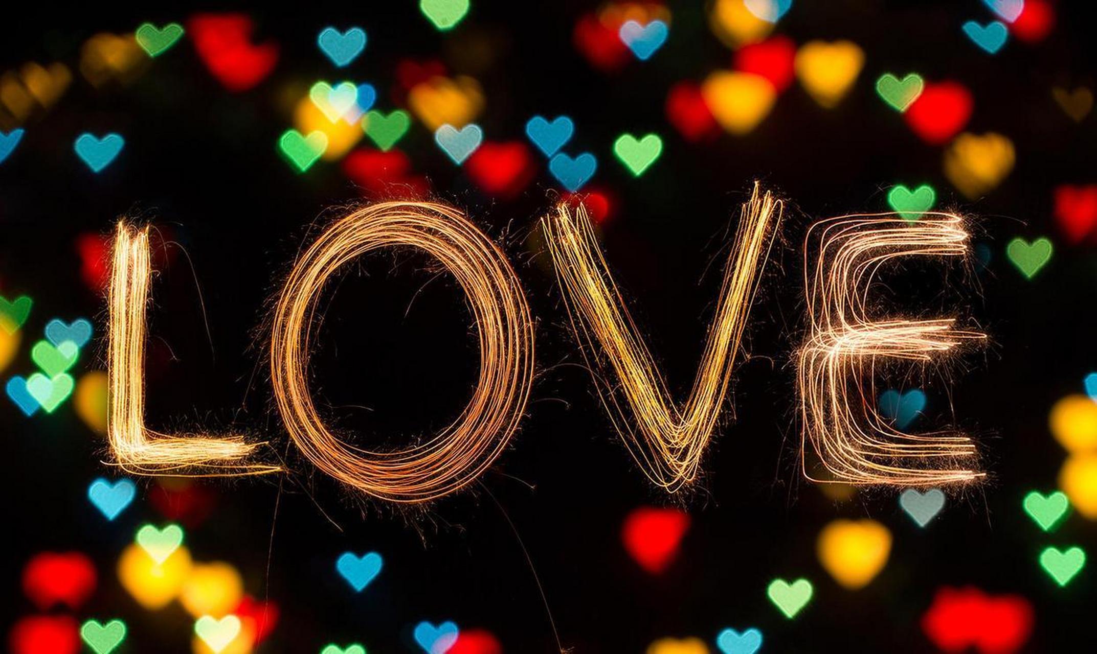 电影《爱情转移》里面,徐峥饰演的徐朗,在剧中和妻子结婚七年,也就是