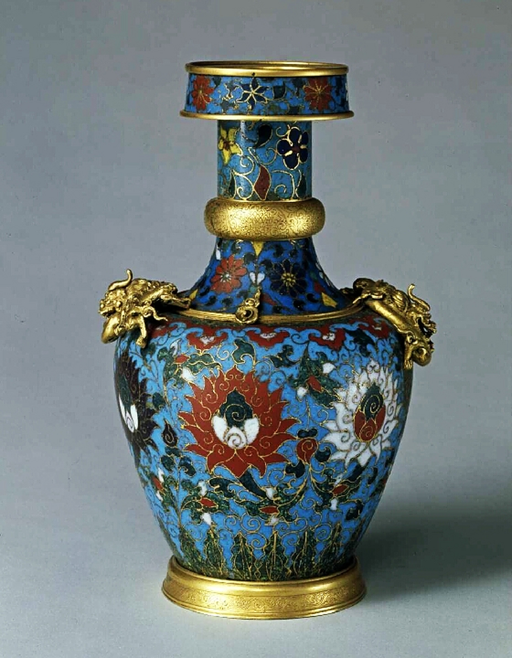 文物# 这是一组故宫博物院收藏的掐丝珐琅器物.