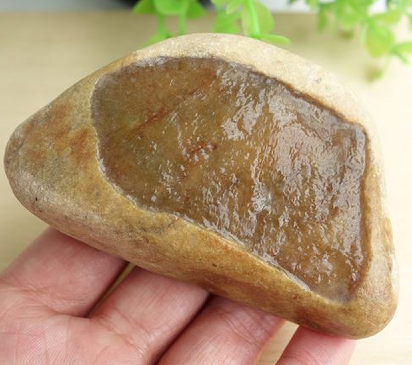 2022影响力创作者# #点击头像看直播# 大马坎场区位于整个帕敢玉石场