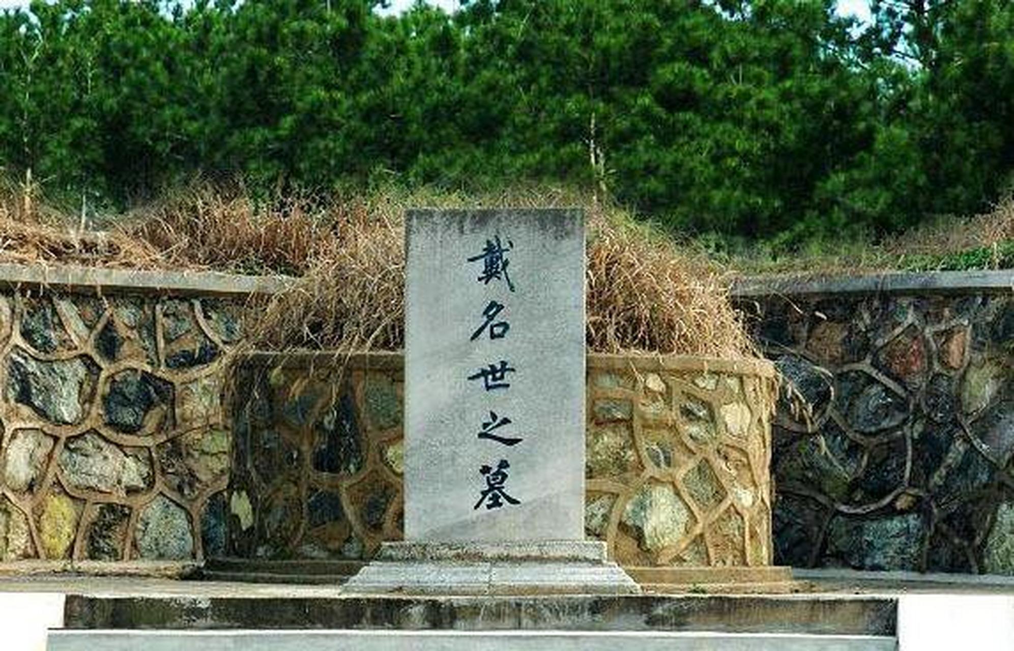 常州人赵申乔是康熙九年的进士,仕途蹉跎十余年,得授河南商丘县令,又
