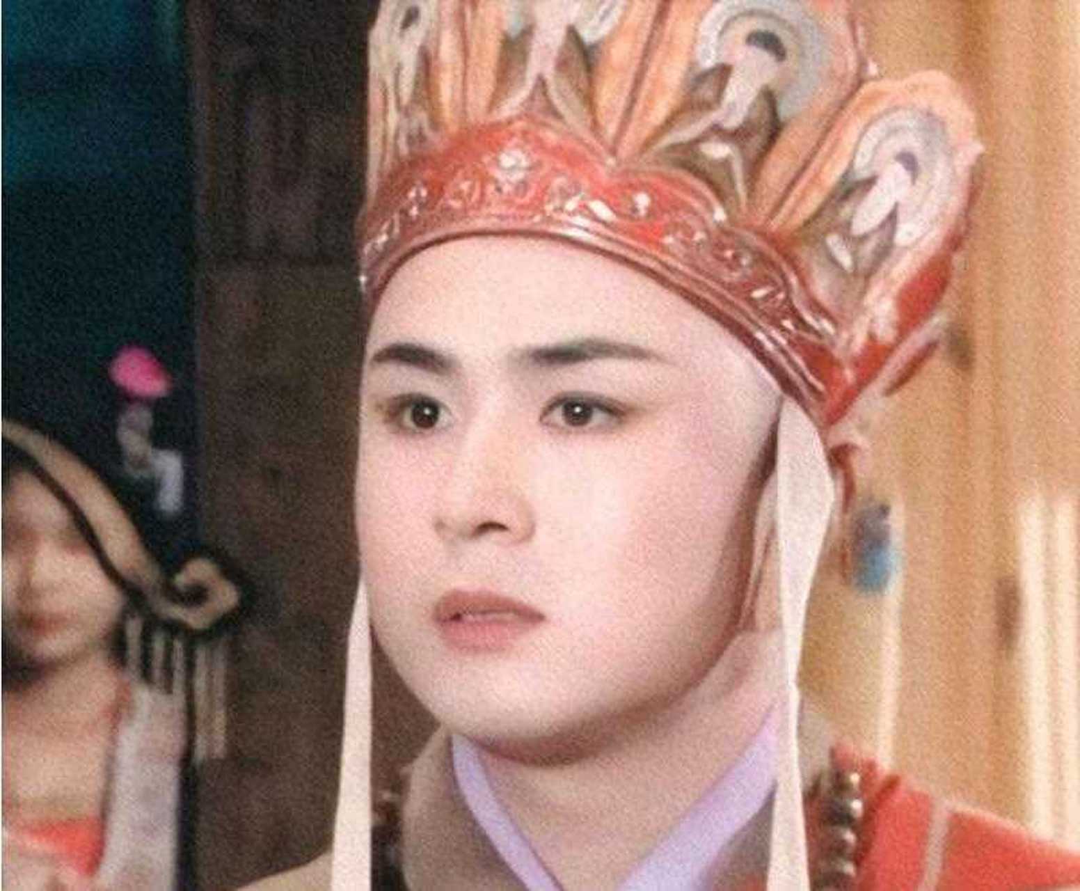 1986年,徐少华在拍完《西游记》中女儿国的戏份后,因为5元片酬的问题