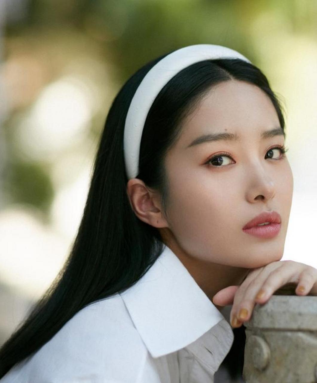 杨采钰:与陈金飞这段相差30岁的忘年恋还能维持多久