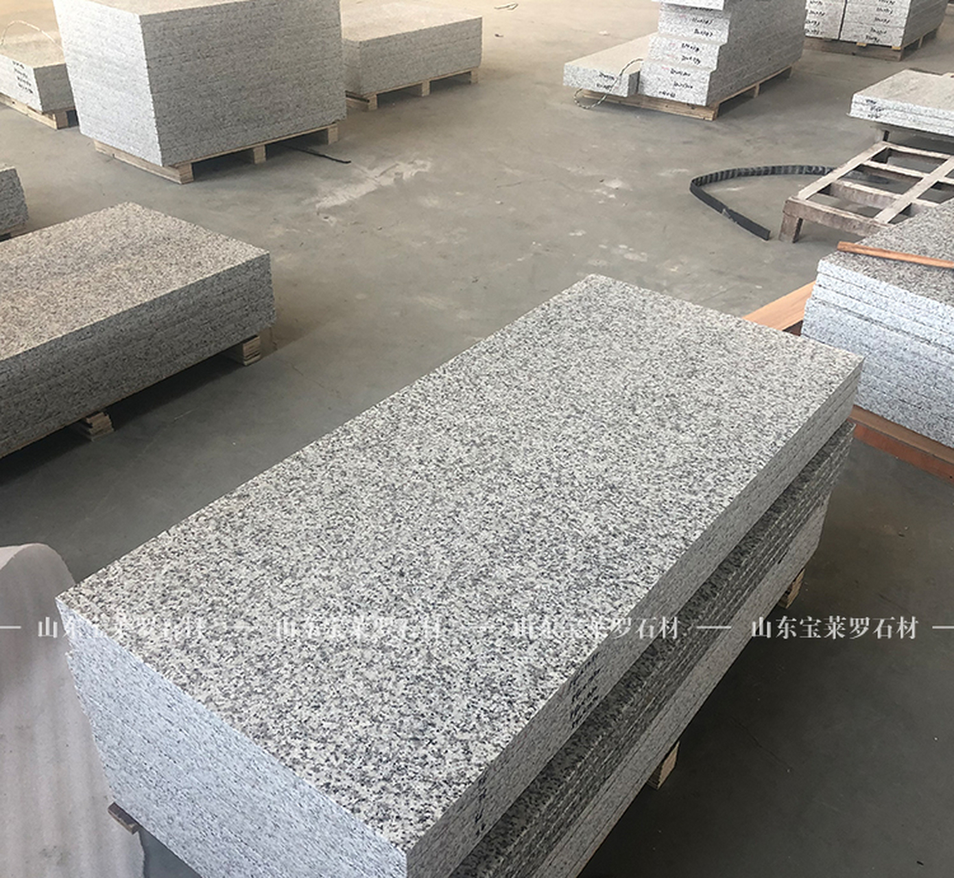 天岗白花岗岩# 天岗白花岗岩 天岗白光面地铺 机场 地铁大面积地铺石